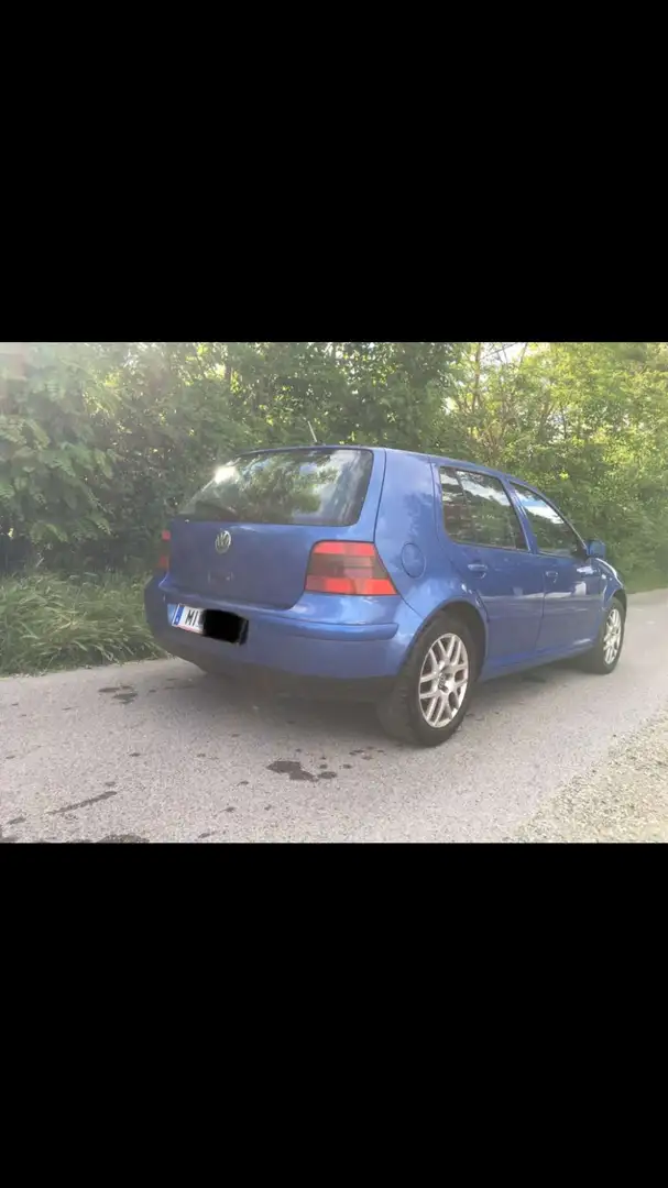 Volkswagen Golf - 1
