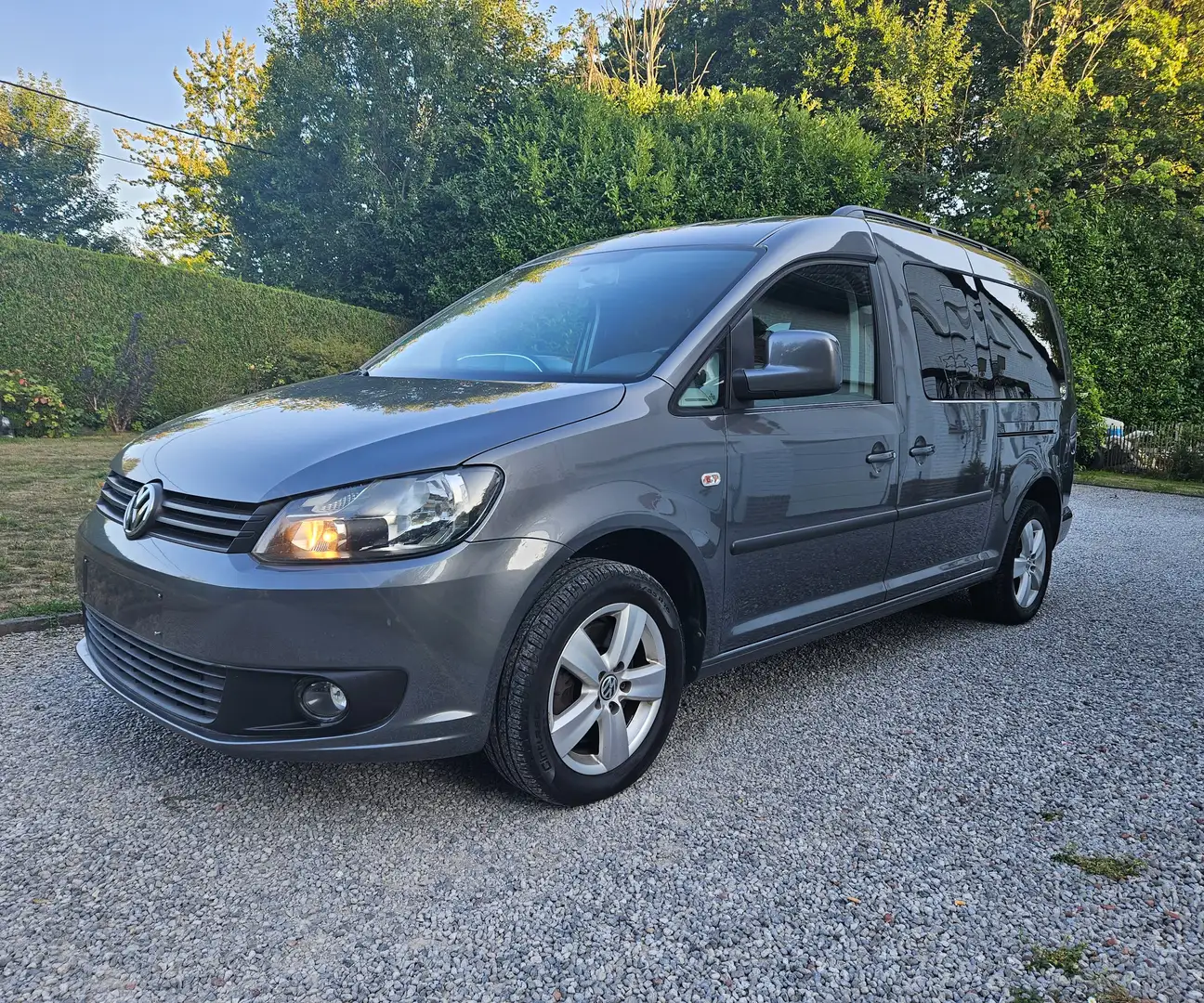 Volkswagen Caddy Caddy Maxi Life 1.6 CR TDi Maxi 7 places Gris - 1