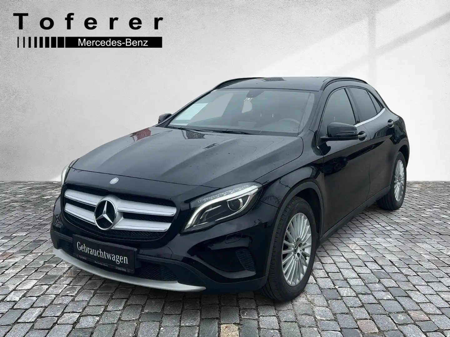 Mercedes-Benz GLA 180 CDI Style AHK Shz eHeck Xenon Klima Schwarz - 1