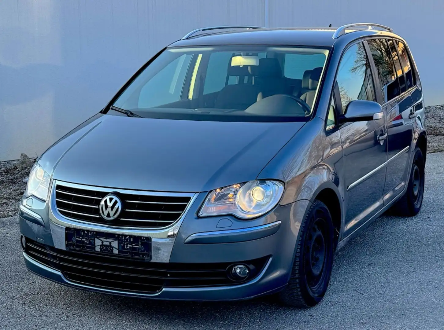 Volkswagen Touran 1.9 TDI FACELIFT Highline KEIN TÜV Grau - 1