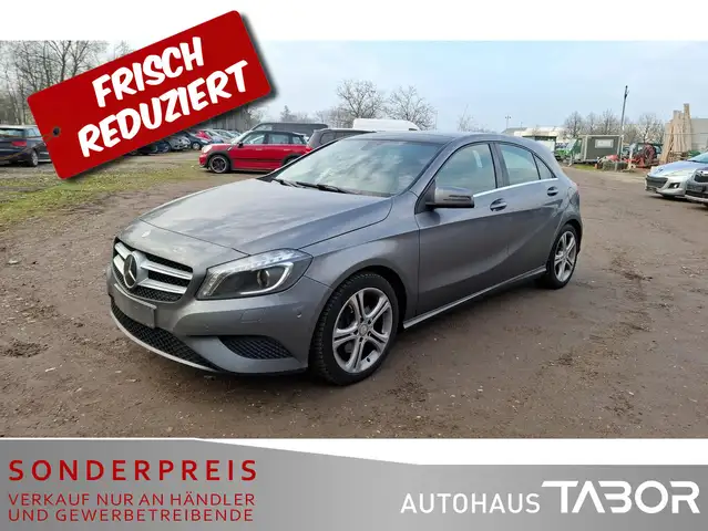 Mercedes-Benz A 200 A 200 Urban BE Pano Navi Xenon Klima SHZ PDC