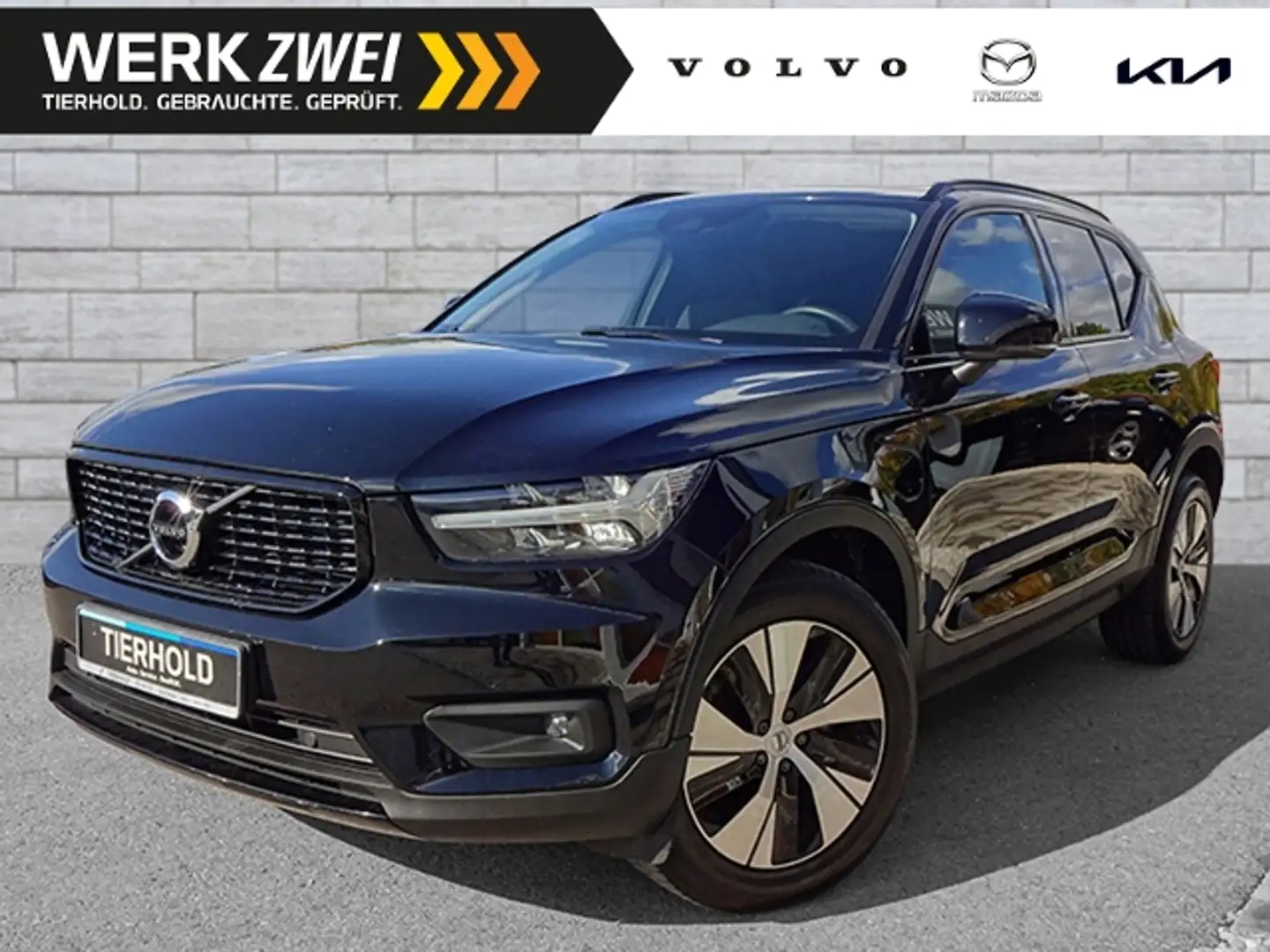 Volvo XC40 T4 R Design Plug-In 2WD PANO Navi Kamera Schwarz - 1