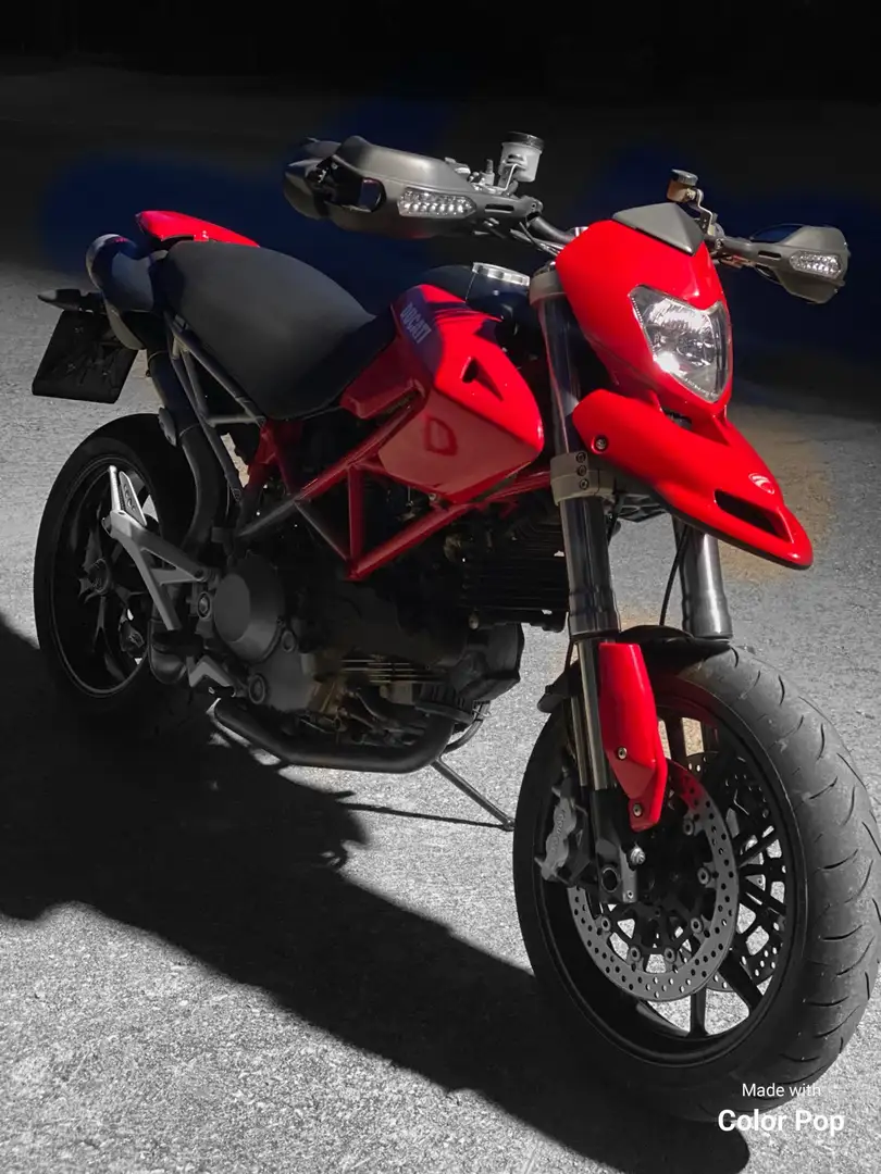 Ducati Hypermotard 1100 Червоний - 2