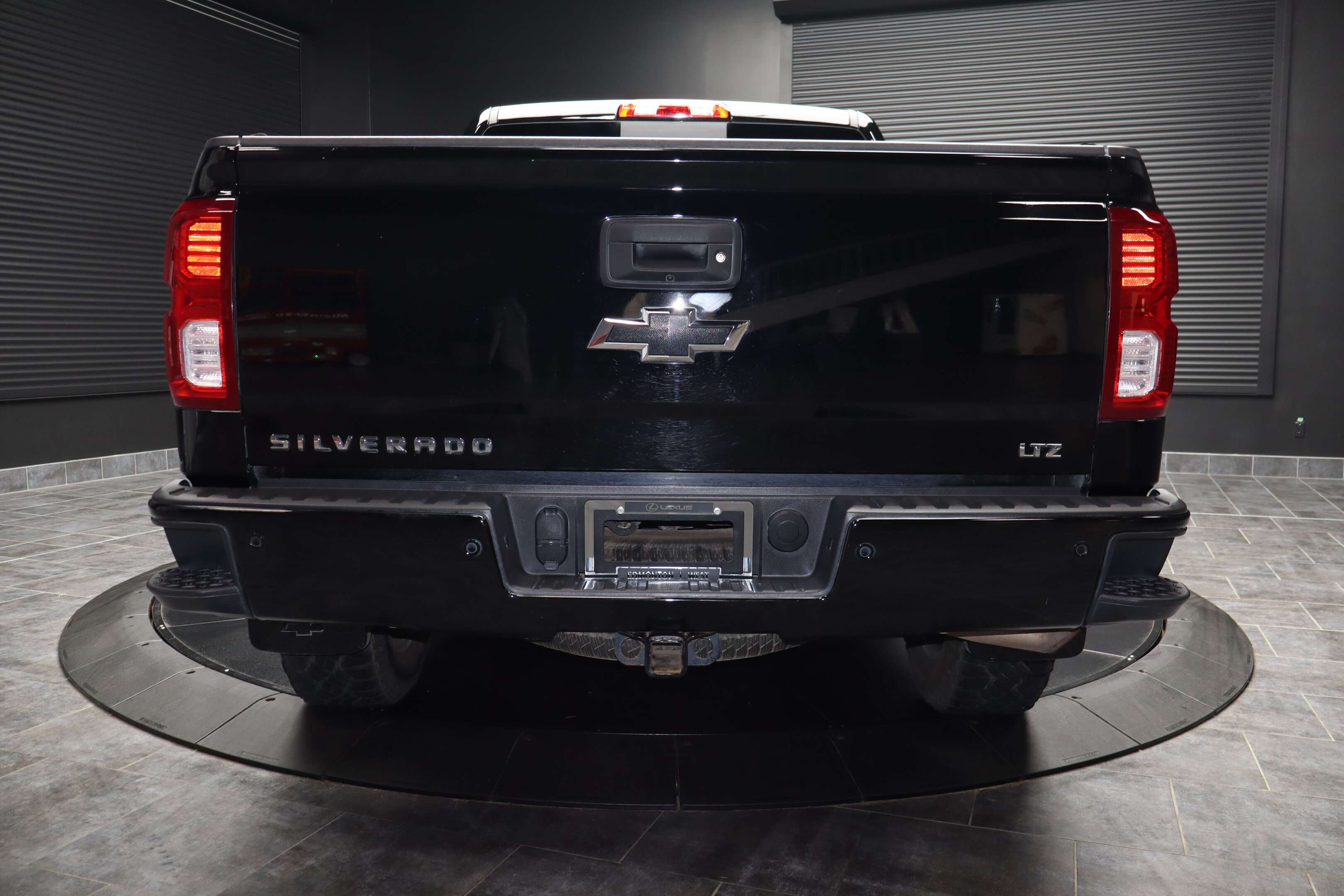 2017 Chevrolet Silverado 1500 LTZ — снимка 1