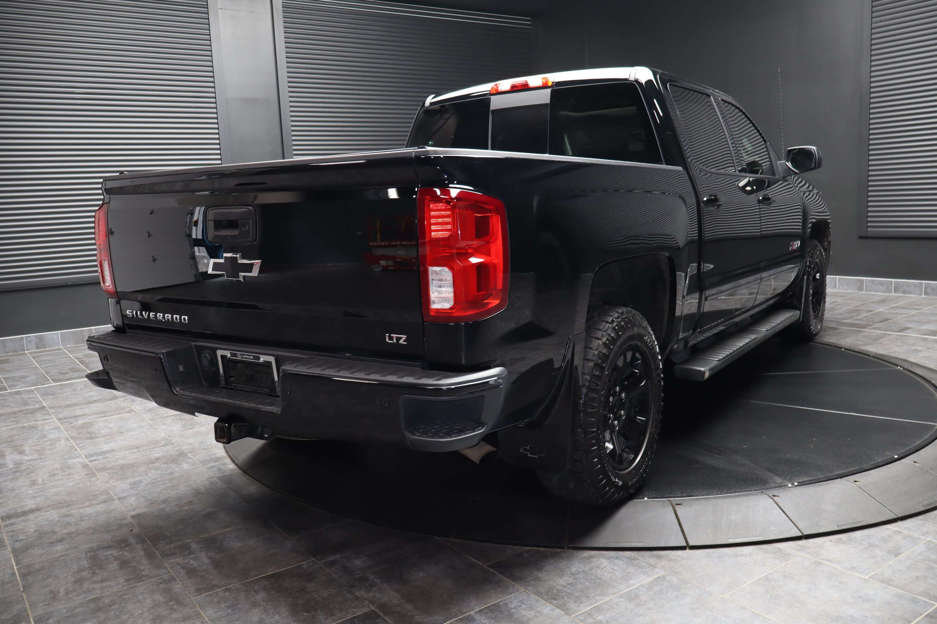 2017 Chevrolet Silverado 1500 LTZ — снимка 1