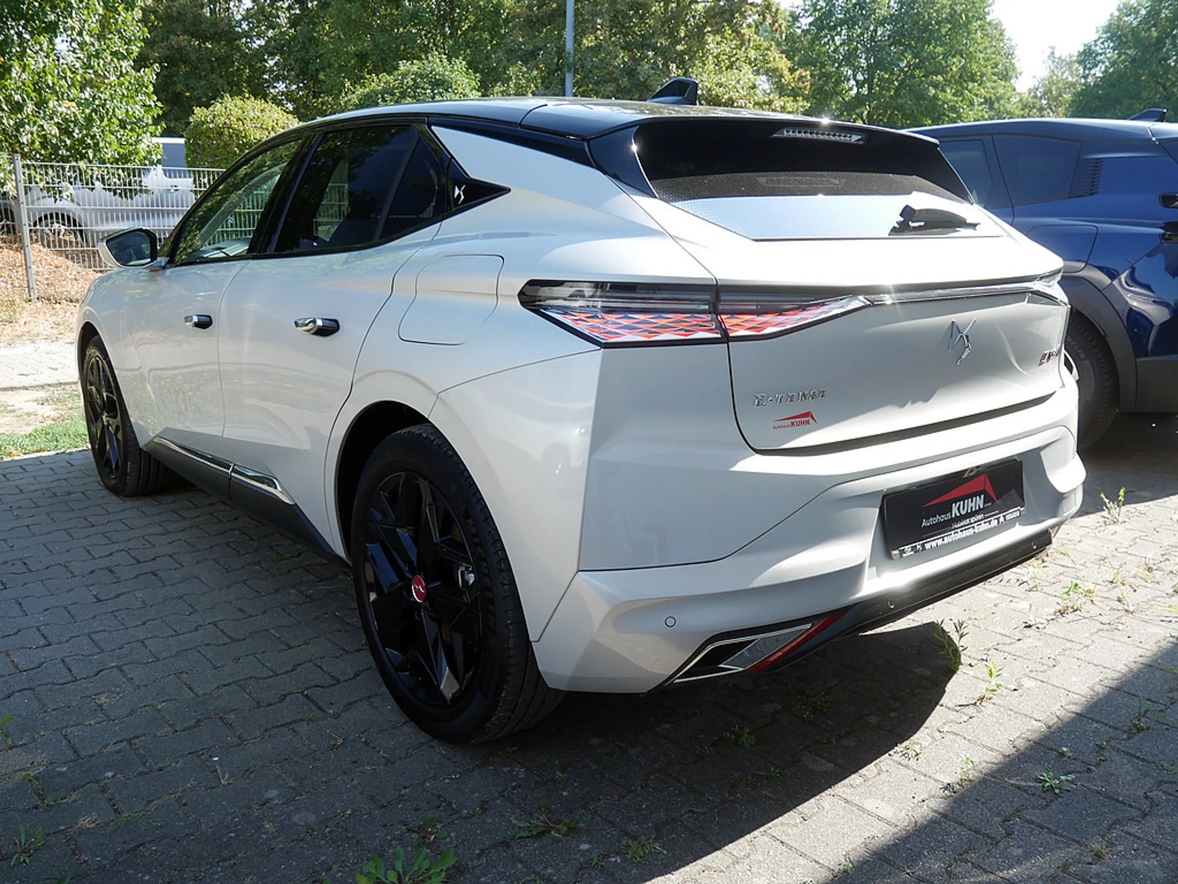 DS Automobiles DS 4 E-TENSE 225 Performance Line + ACC LED — photo 5