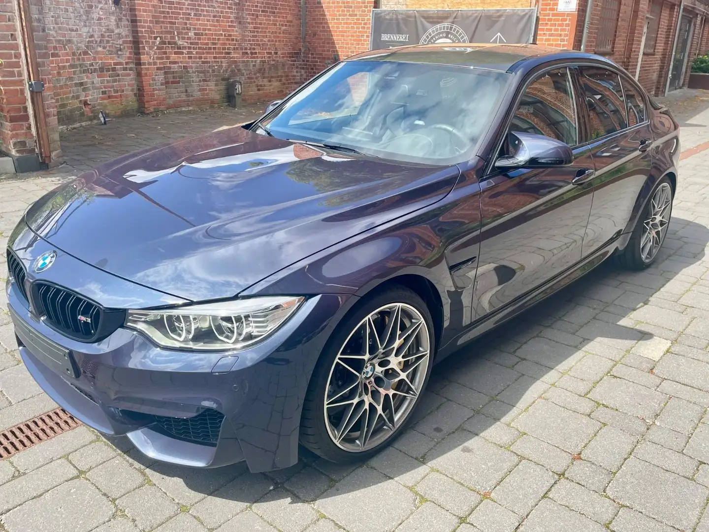 BMW M3 30 Jahre  M3 1/500 Keramikbremse 3.787 KM Grau - 1