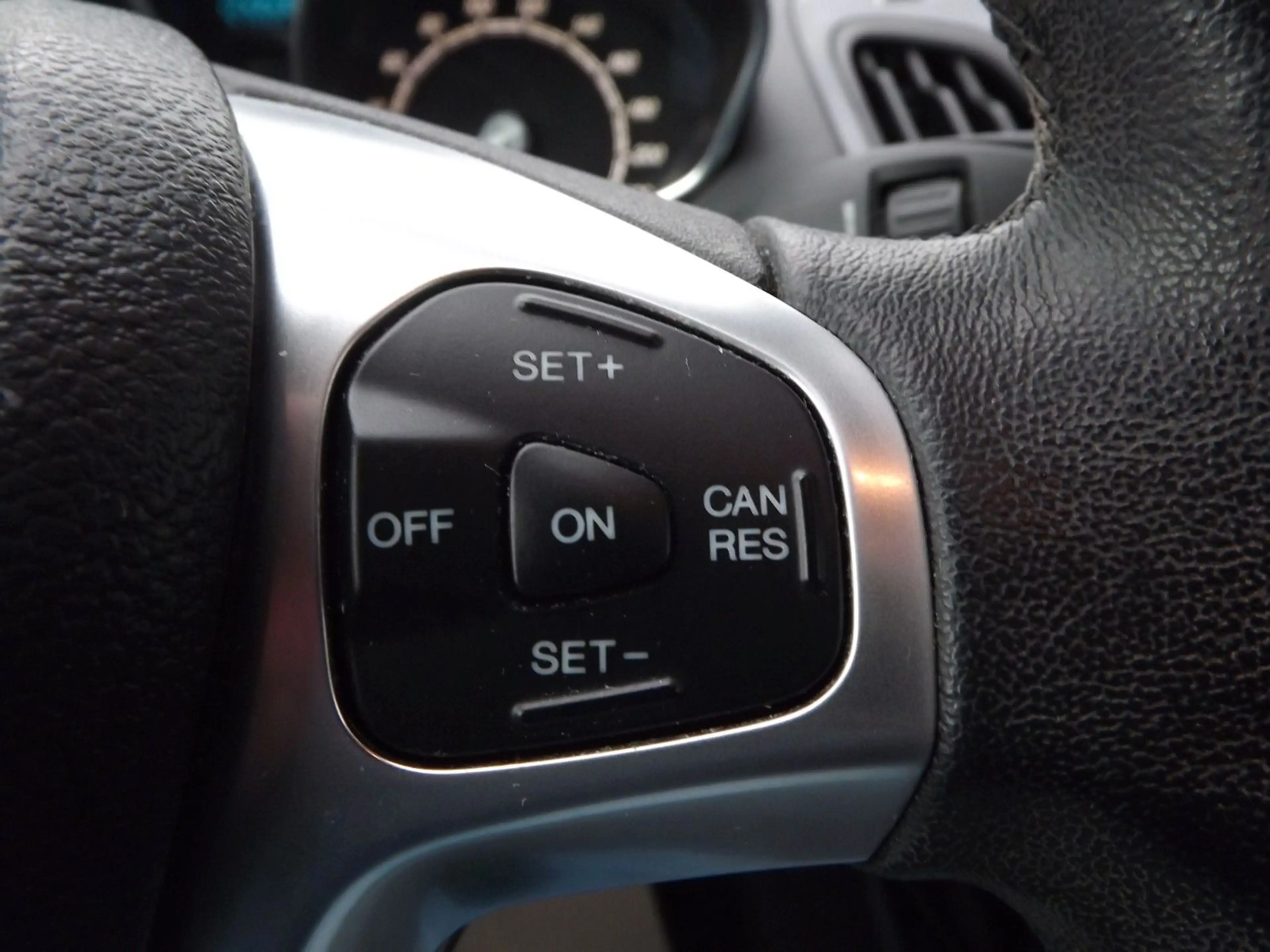 Ford B-Max B-MAX Titanium*Pano*SHZ*Soundpaket Sony* — photo 14