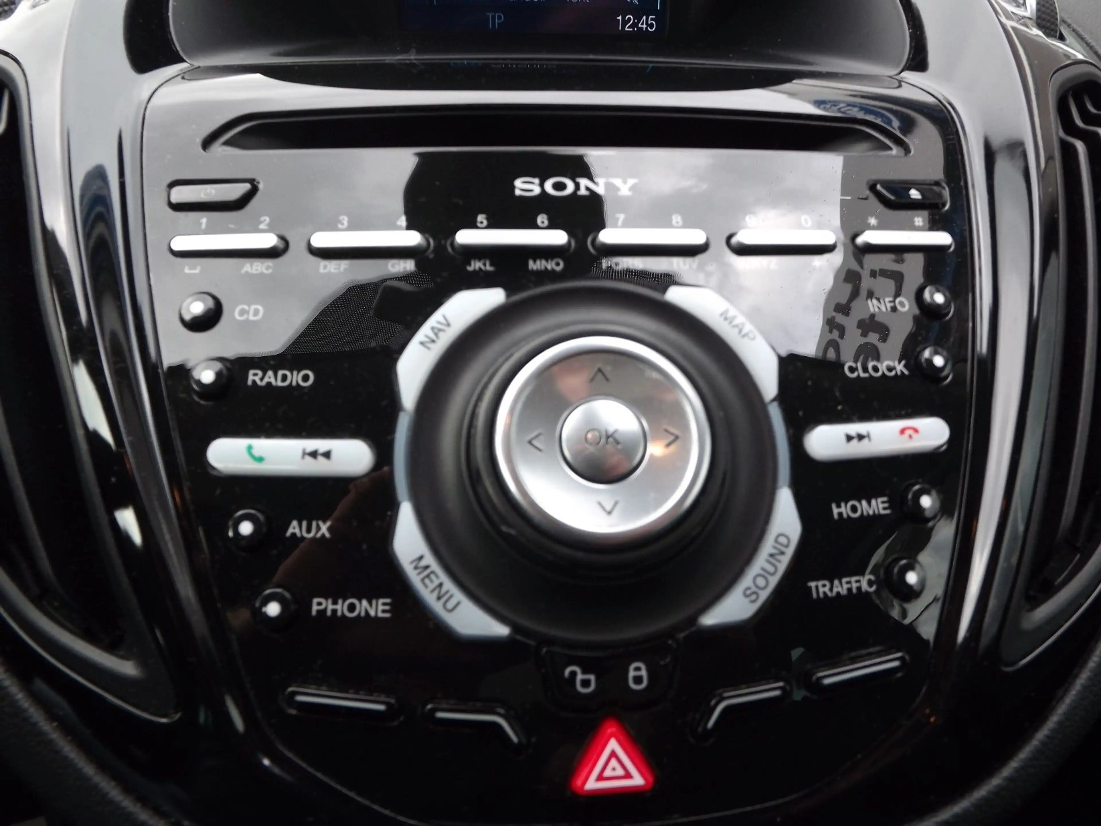 Ford B-Max B-MAX Titanium*Pano*SHZ*Soundpaket Sony* — photo 11
