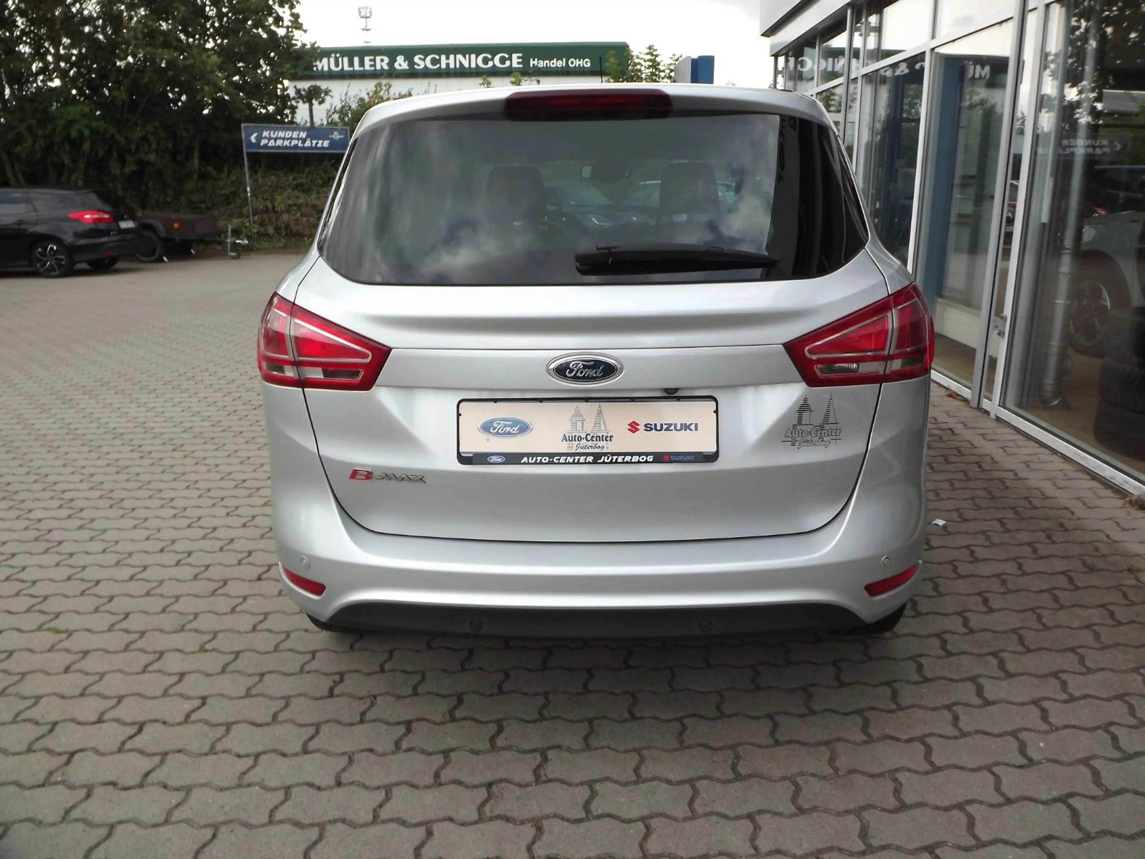 Ford B-Max B-MAX Titanium*Pano*SHZ*Soundpaket Sony* — photo 6