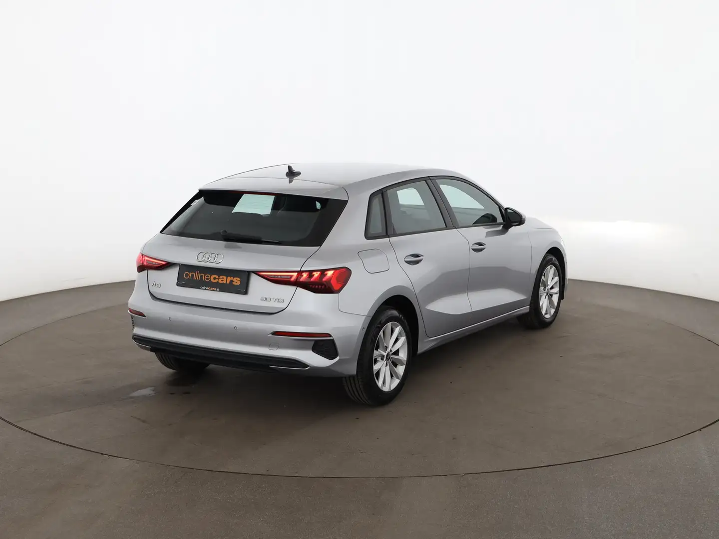 Audi A3 SB 30 TDI Aut LED HEAD-UP LEDER NAVI SITZHZG Silber - 2