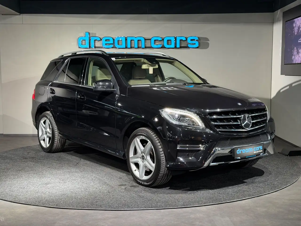 Mercedes-Benz ML 350 CDI DPF 4MATIC / AMG LINE / Ambiente Licht / Sitz Bild 4