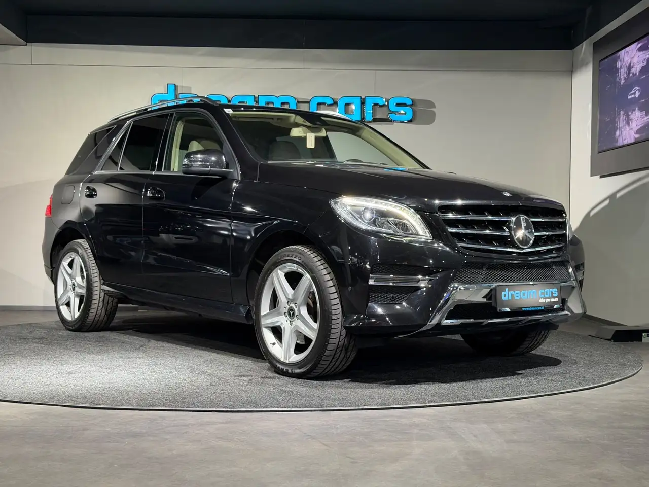 Mercedes-Benz ML 350 CDI DPF 4MATIC / AMG LINE / Ambiente Licht / Sitz Bild 8