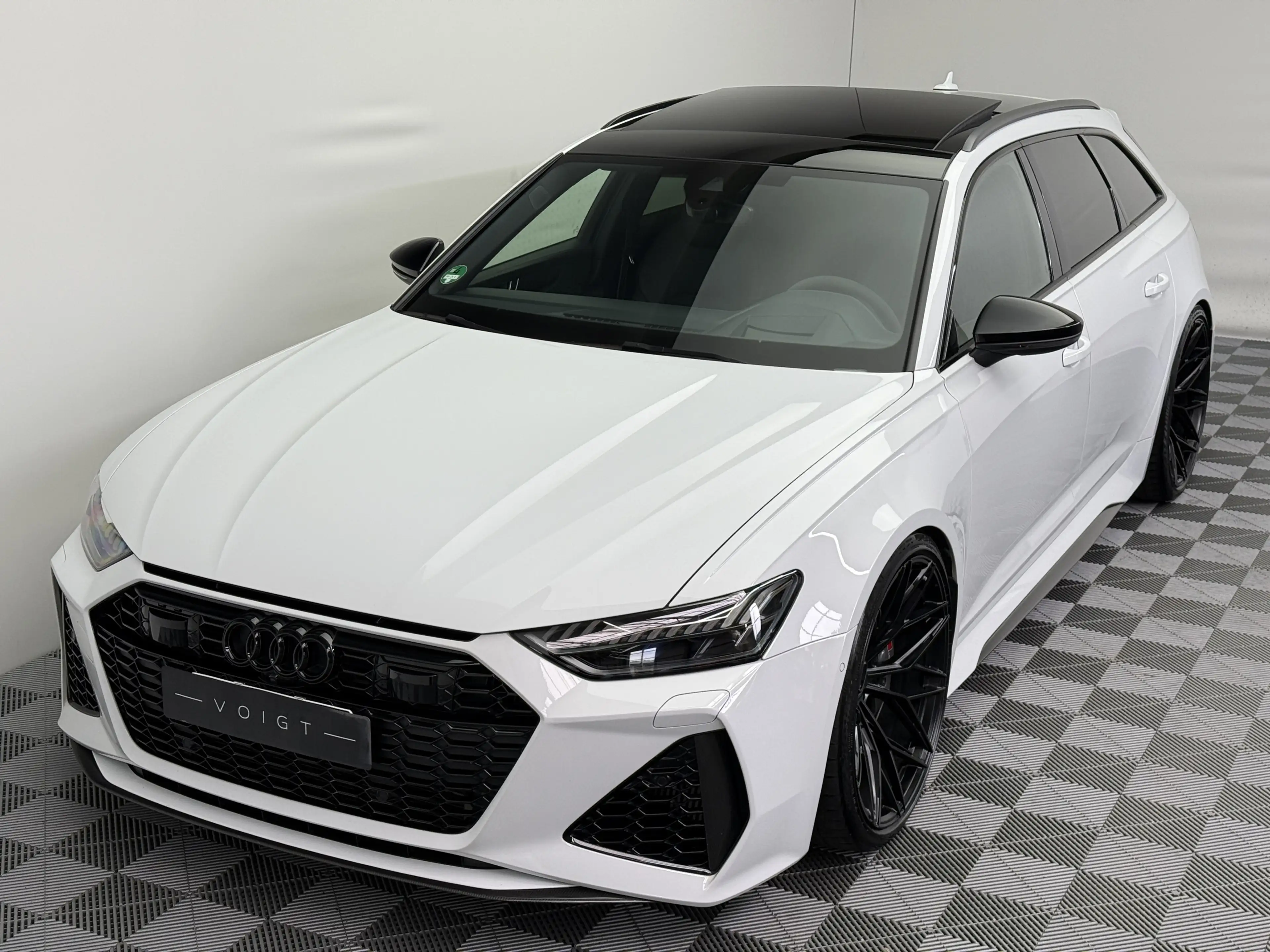 Audi RS6 4.0 TFSI quattro|2.Hand|Pano|Carbon|Dyn-Plus| — photo 2