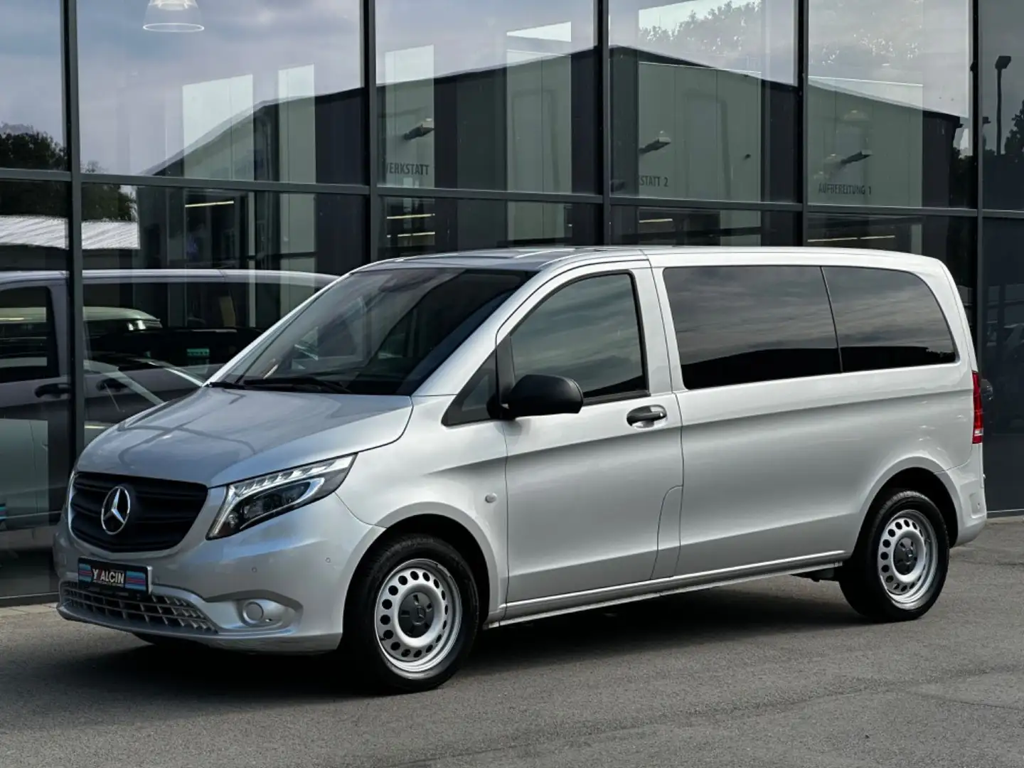 Mercedes-Benz Vito 116 CDI Mixto Aut. 1.HA/NAV/5-SITZER/S-HEFT Silver - 2
