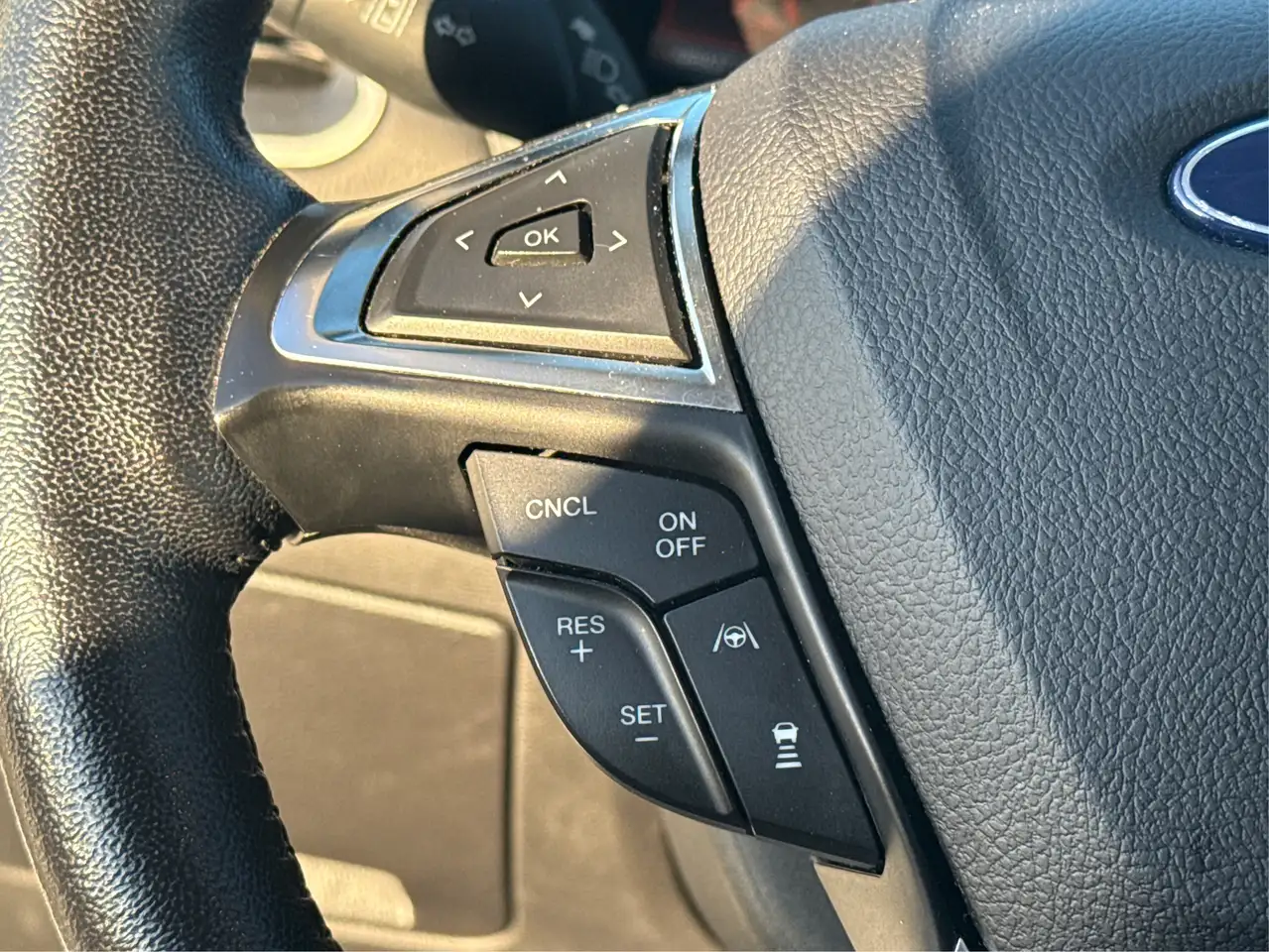 Ford Edge снимка Ford Edge