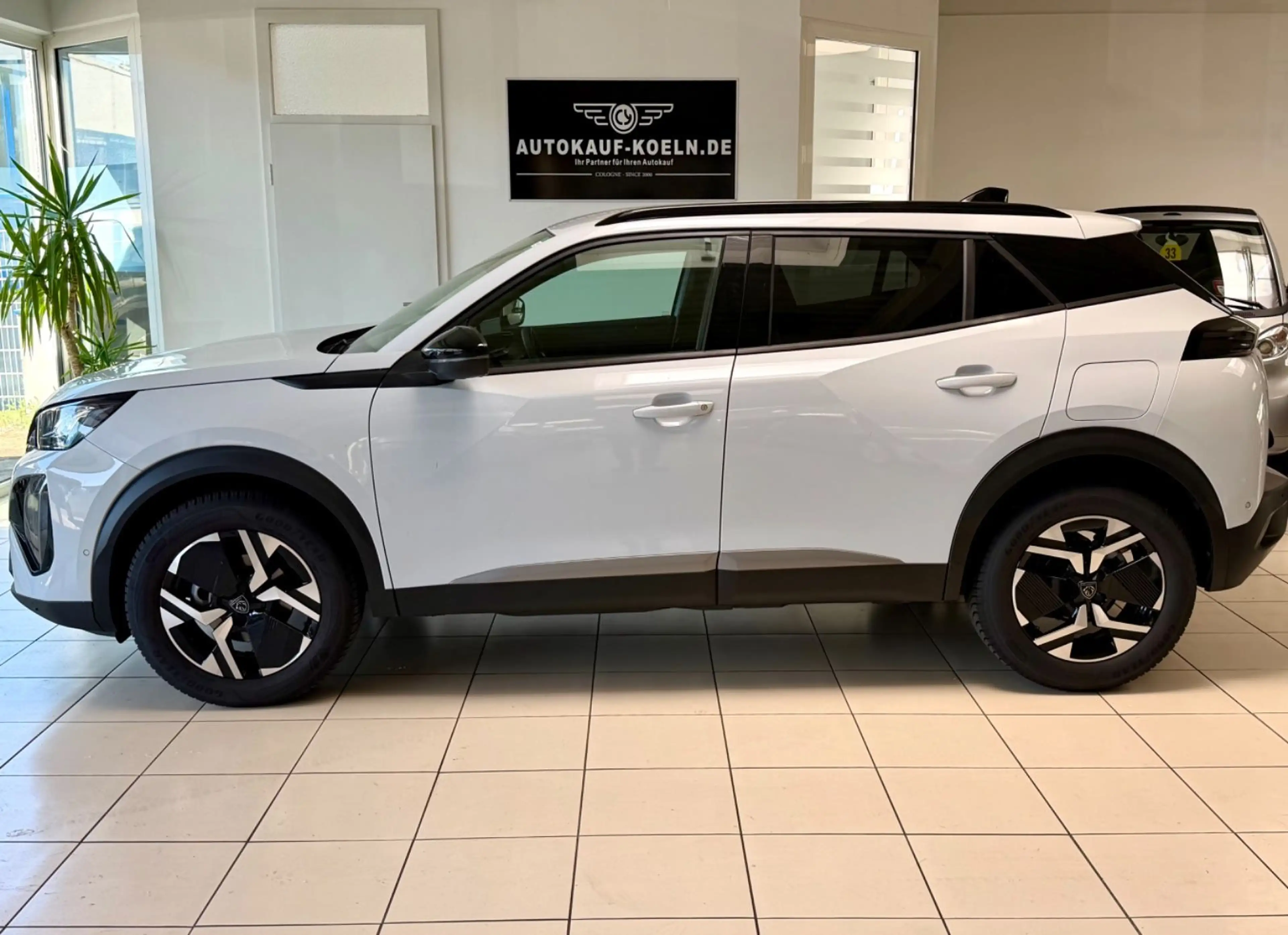 Peugeot 2008 1,2 Allure Benziner/Autmatik — photo 11