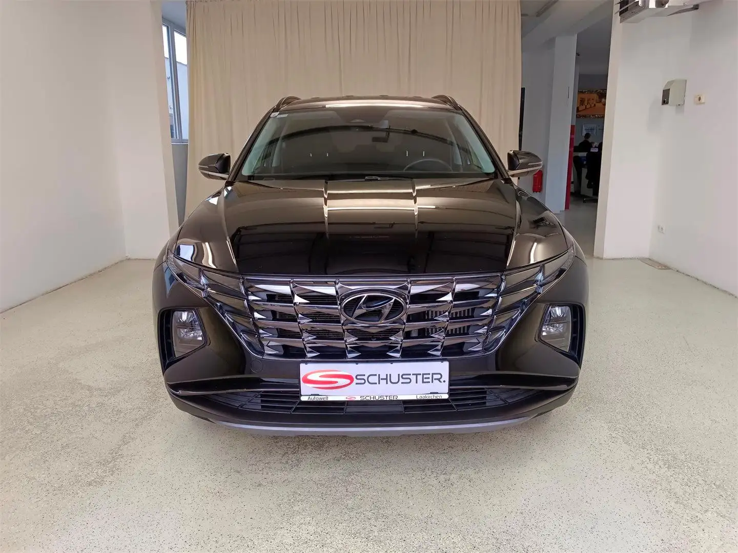 Hyundai TUCSON Tucson NX4 GO 1,6 TGDi 2WD t1bg0 Schwarz - 2