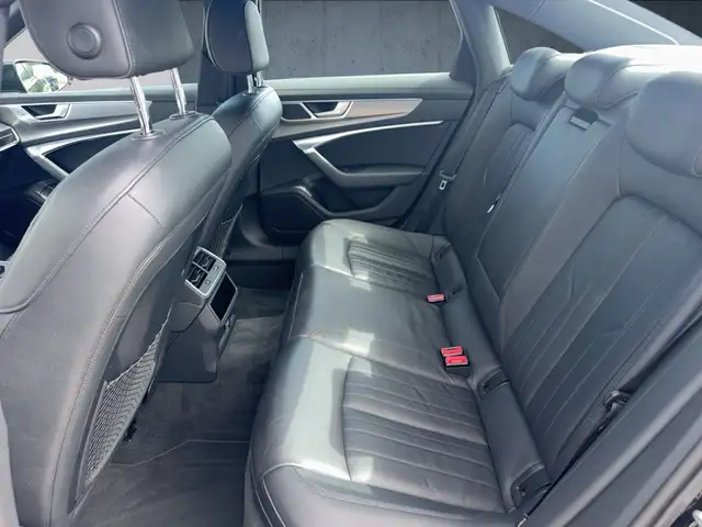 Audi A6 view 12