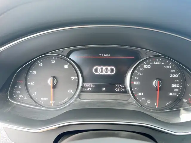Audi A6 view 10