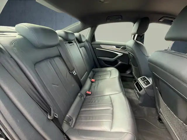 Audi A6 view 16