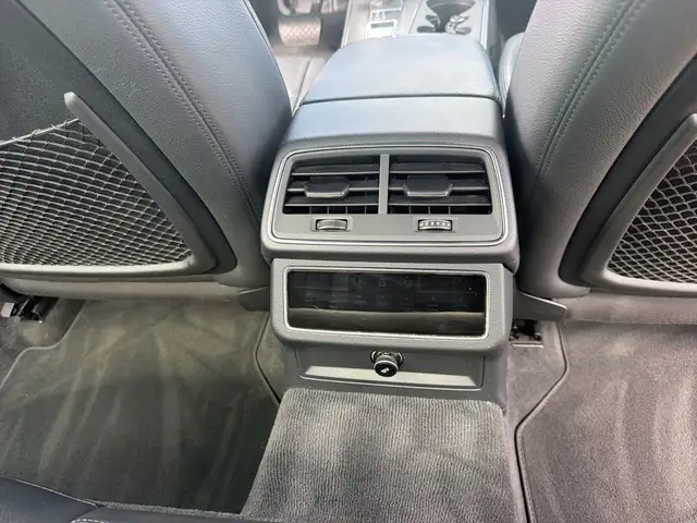 Audi A6 view 17