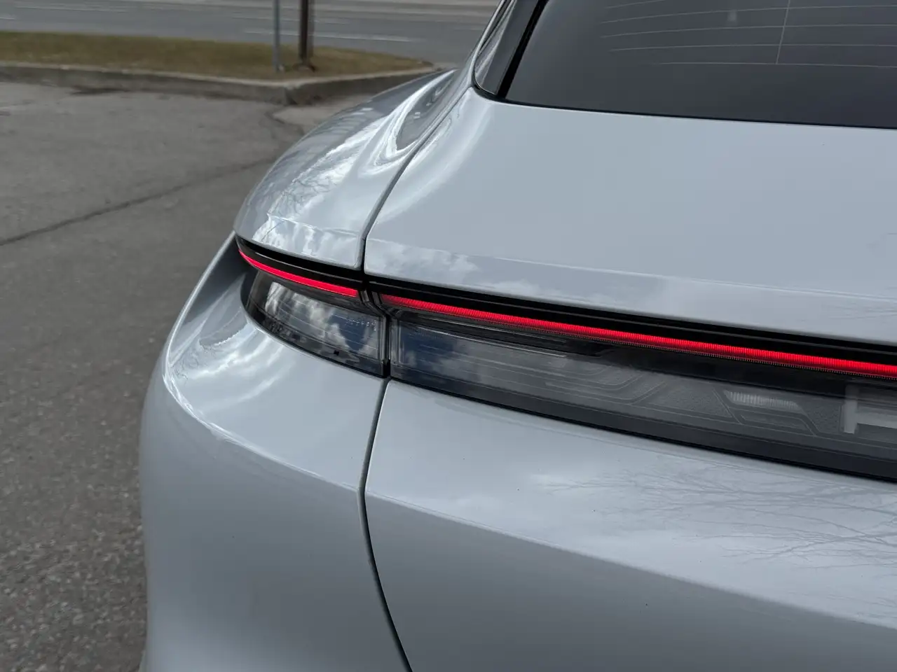 Porsche Taycan снимка Porsche Taycan