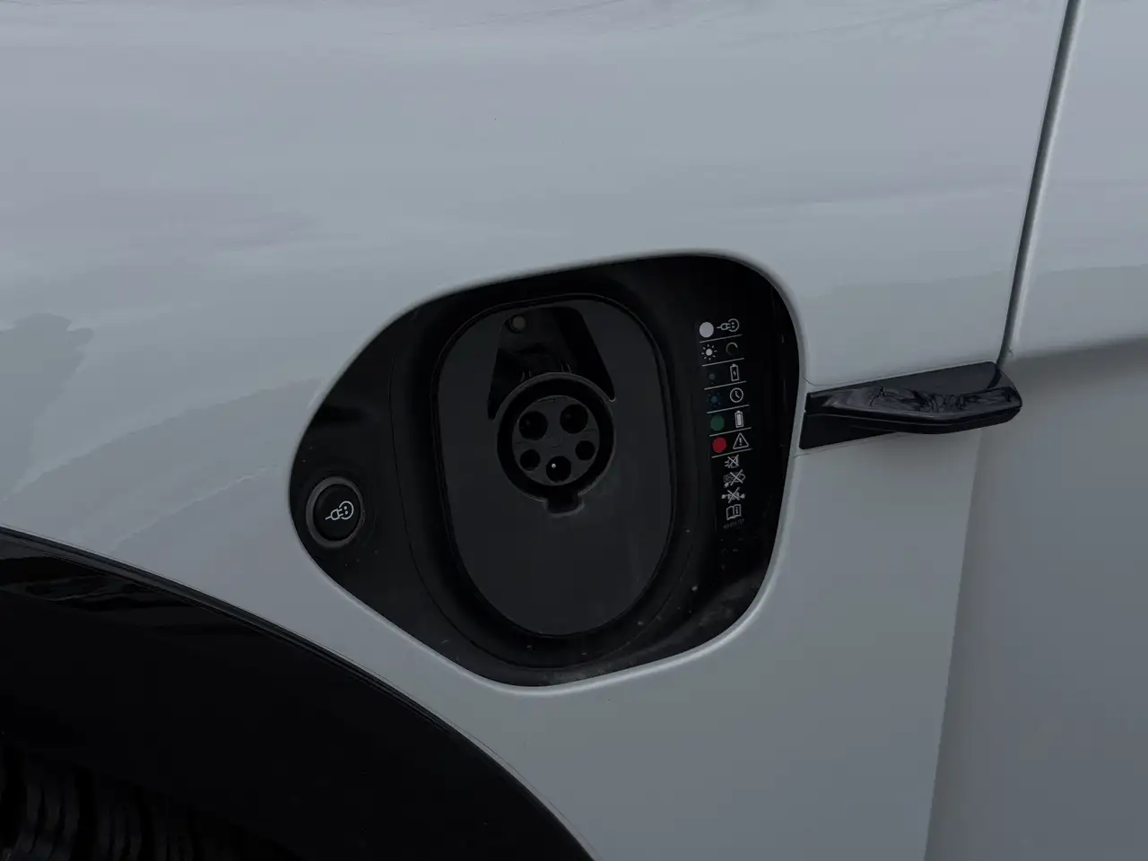 Porsche Taycan снимка Porsche Taycan