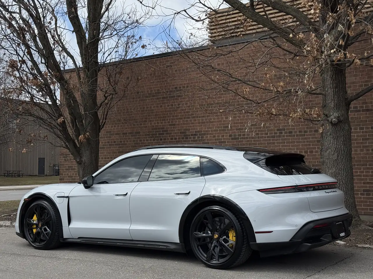 Porsche Taycan снимка Porsche Taycan