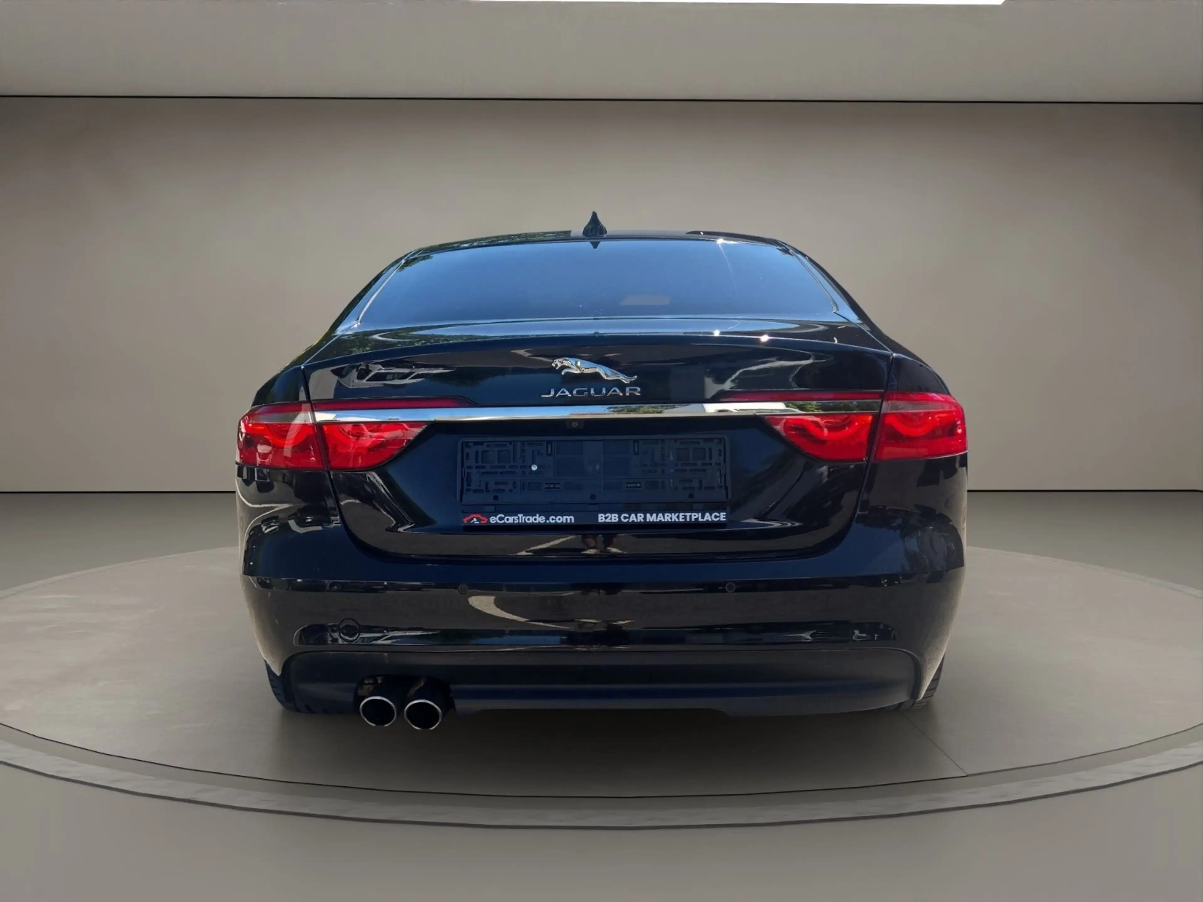 Jaguar XF Prestige 2.0D Leder/e-Sitze/Kamera+PDC/HeadUp — photo 6