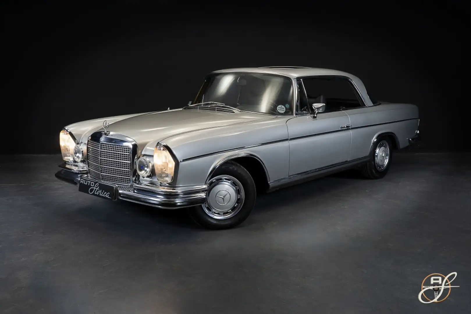 Mercedes-Benz 280 SE 3.5 Coupé (111) Argent - 1