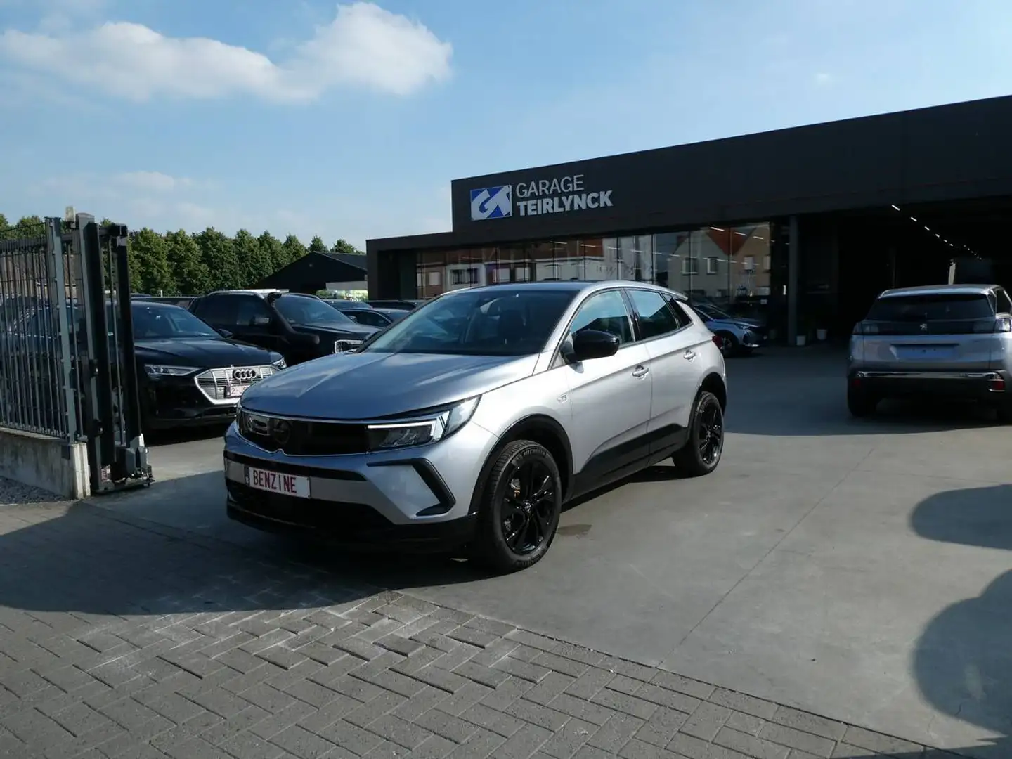 OPEL Grandland