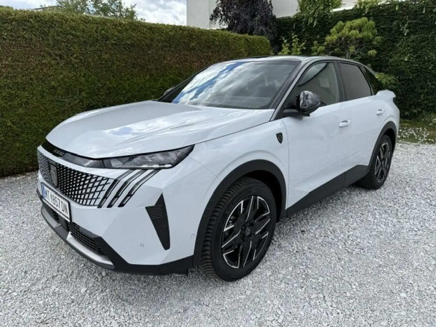 Peugeot 3008 GT MHEV 145 Weiß - 1