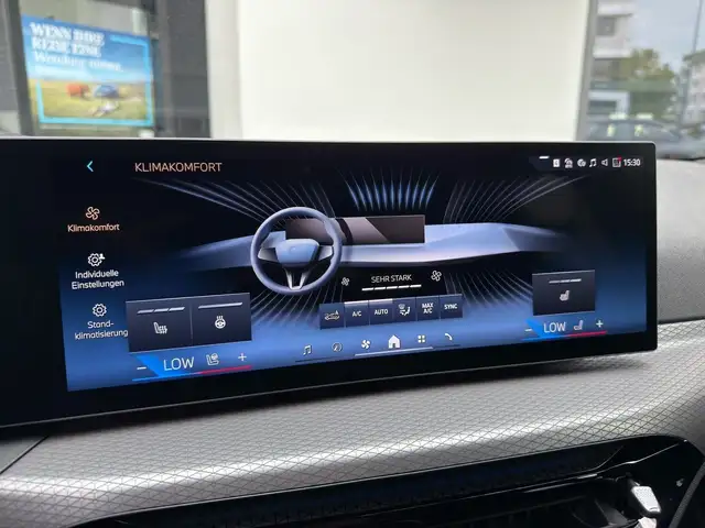 BMW I4 view 10