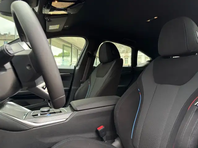 BMW I4 view 12