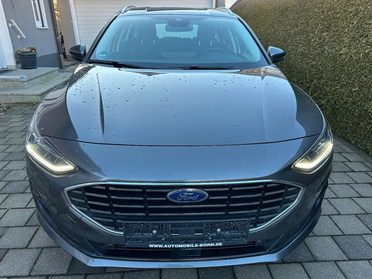 Ford Focus 1,5 EcoBlue Titanium Turnier Auto ACC. Gris - 2