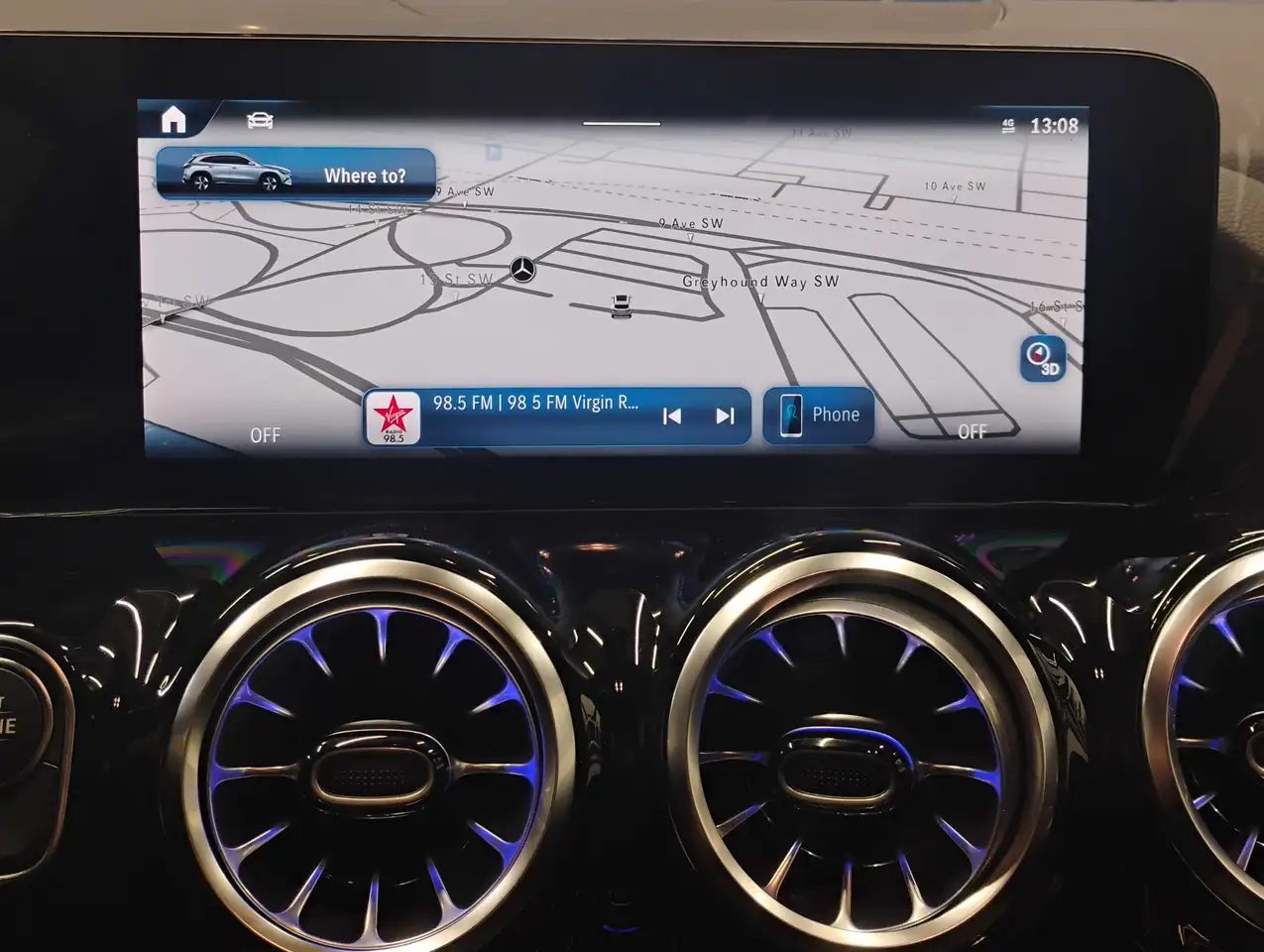 Mercedes-Benz GLA снимка Mercedes-Benz GLA