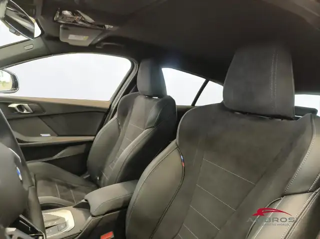 BMW 1 Series view 7