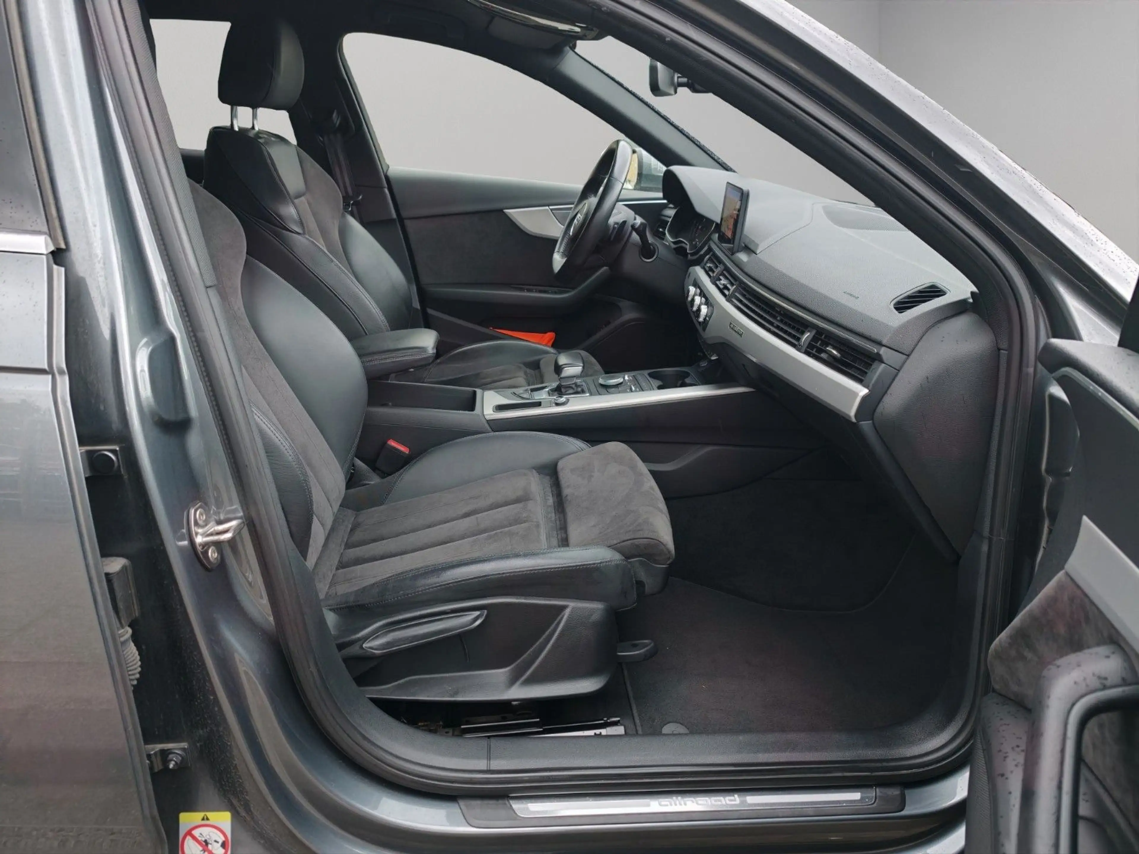 Audi A4 allroad quattro 45 TFSI*AHK*ALCANTAR*LED*NAVI — photo 7