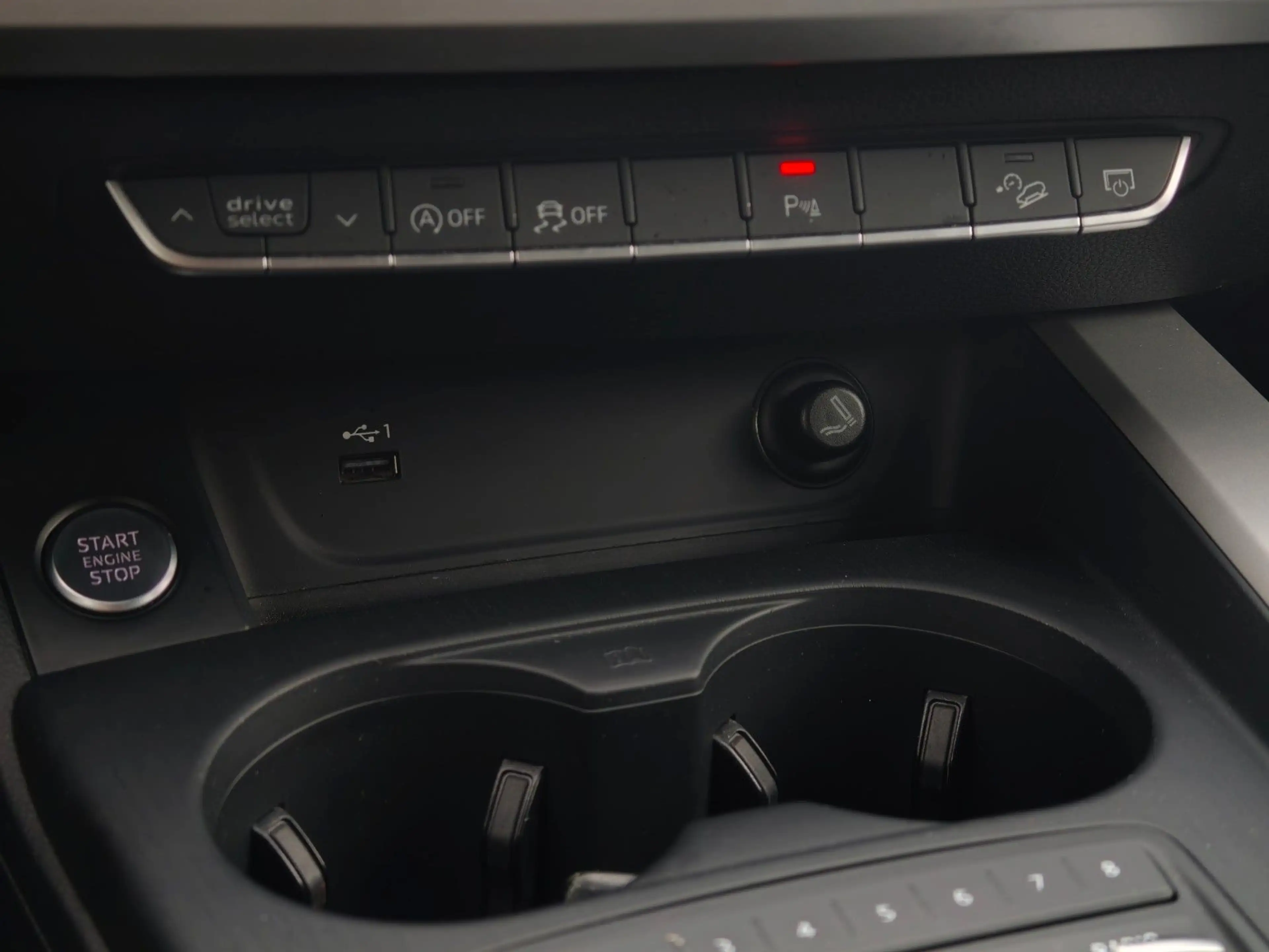 Audi A4 allroad quattro 45 TFSI*AHK*ALCANTAR*LED*NAVI — photo 11
