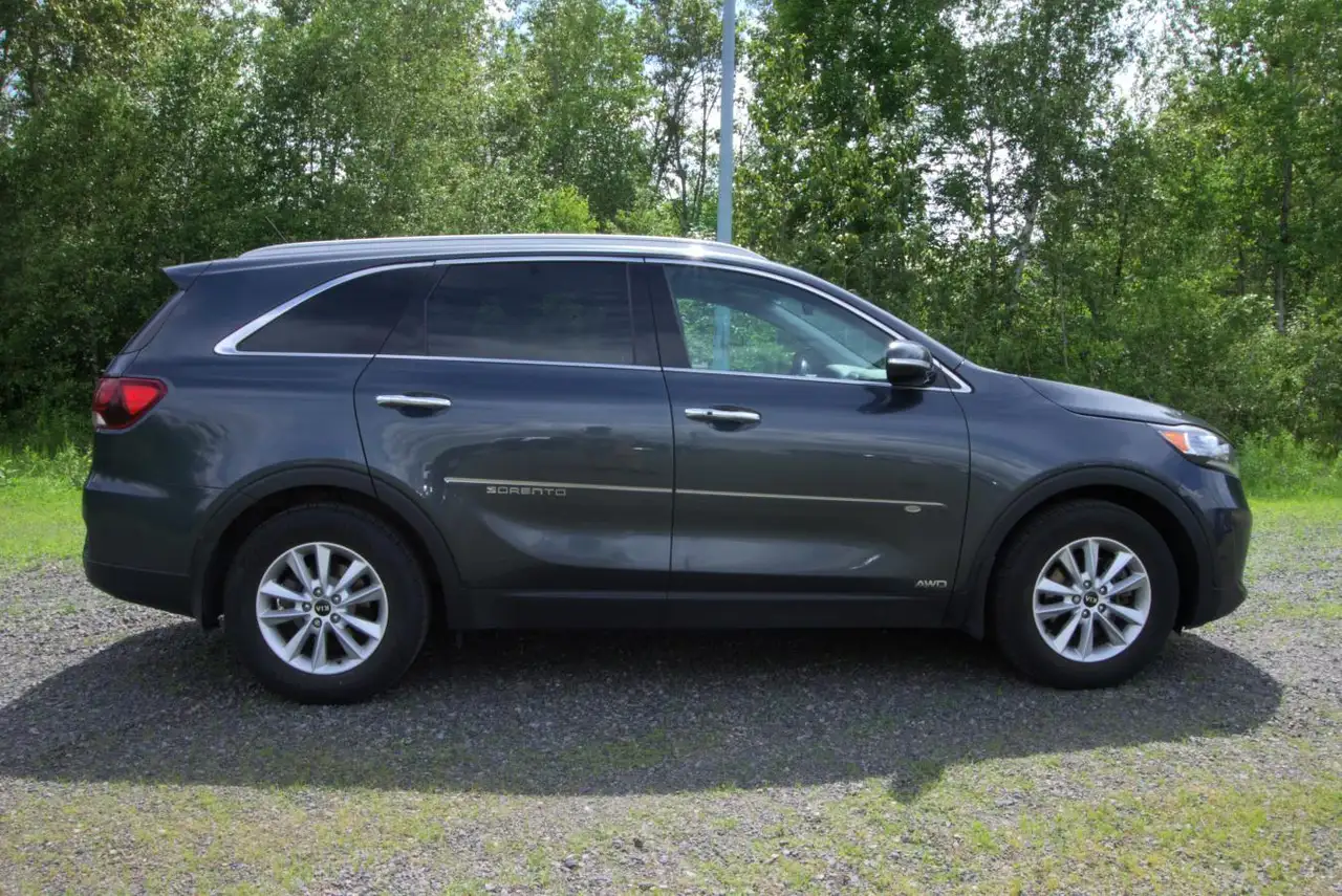 Kia Sorento снимка Kia Sorento