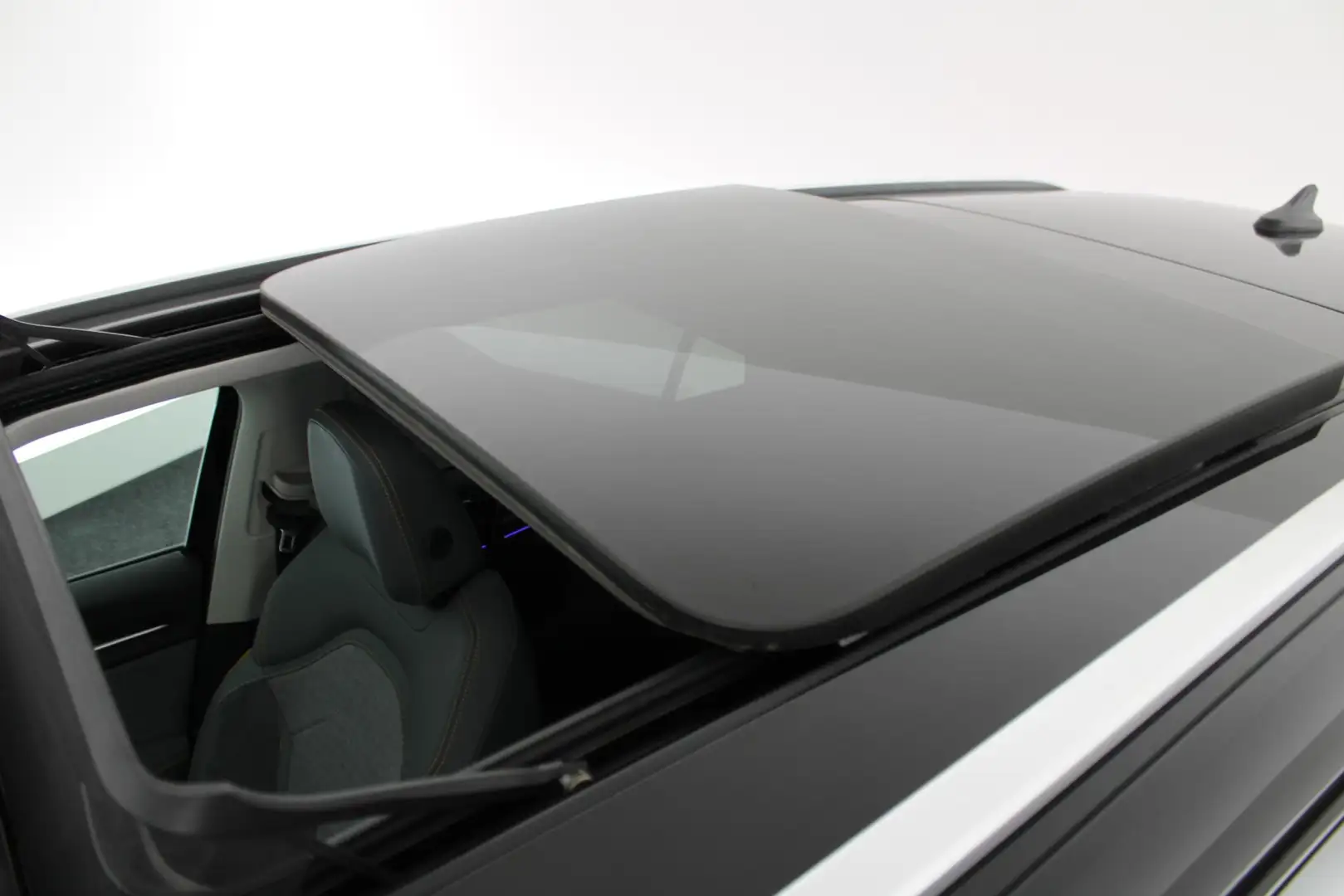 Skoda Kodiaq 1.5 TSI 150pk MHEV DSG Business Edition 7p. Panora Nero - 2