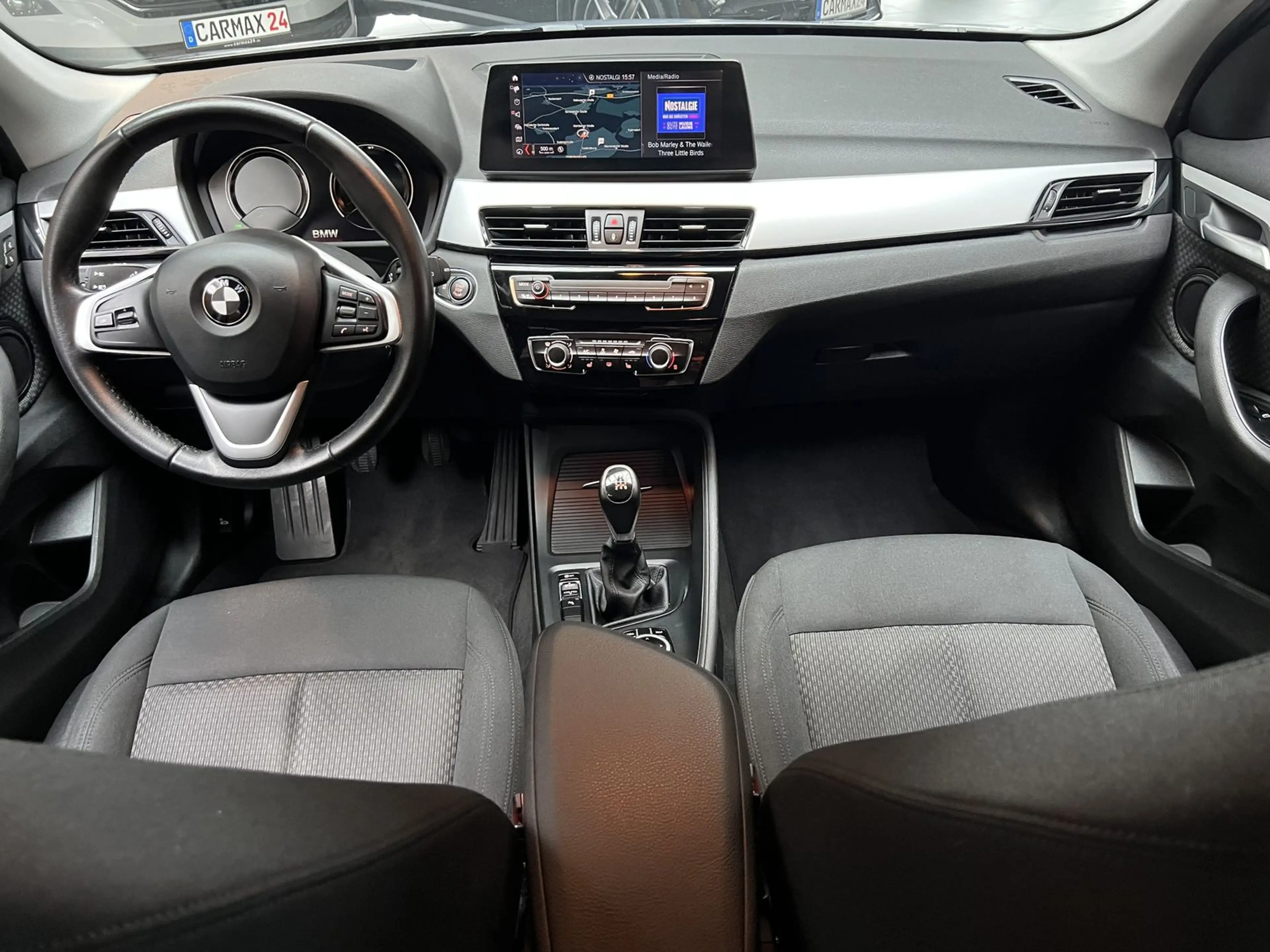 BMW X1 sDrive18i Navi Kamera LED SHZ DABM SportAlu — photo 10