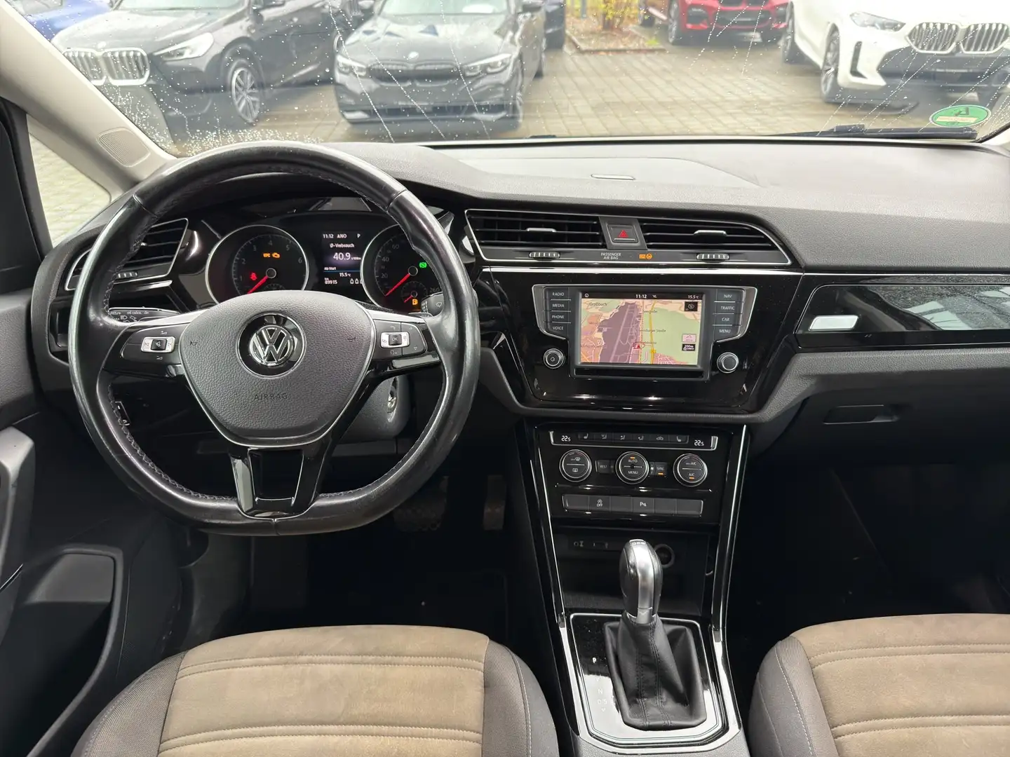 Volkswagen Touran Navi LED StartStopp Einparkhilfe Braun - 2