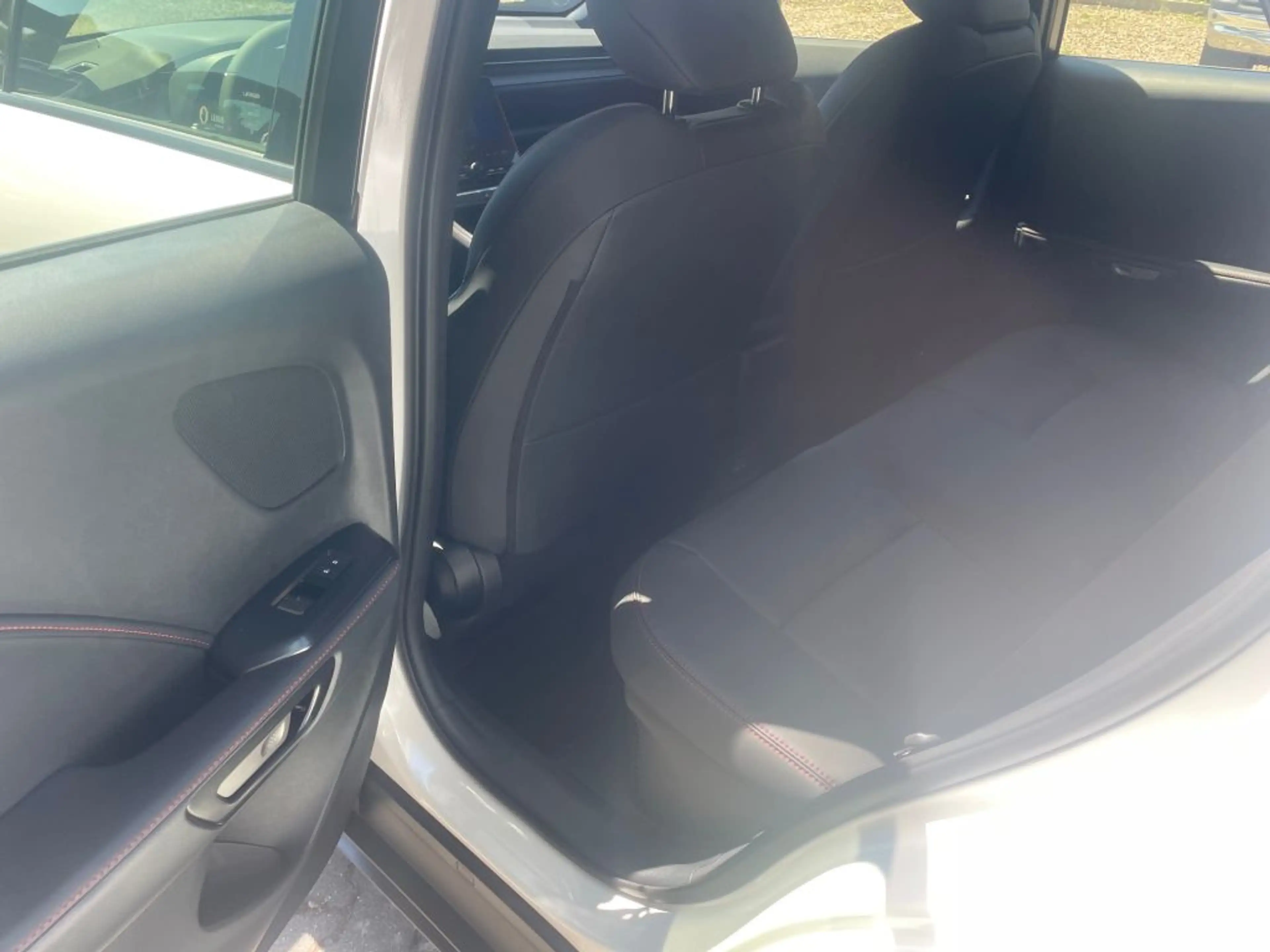 Lexus LBX FWD Elegant Black Edition*Ele.HK*SHZ*PDC*Leder — photo 12