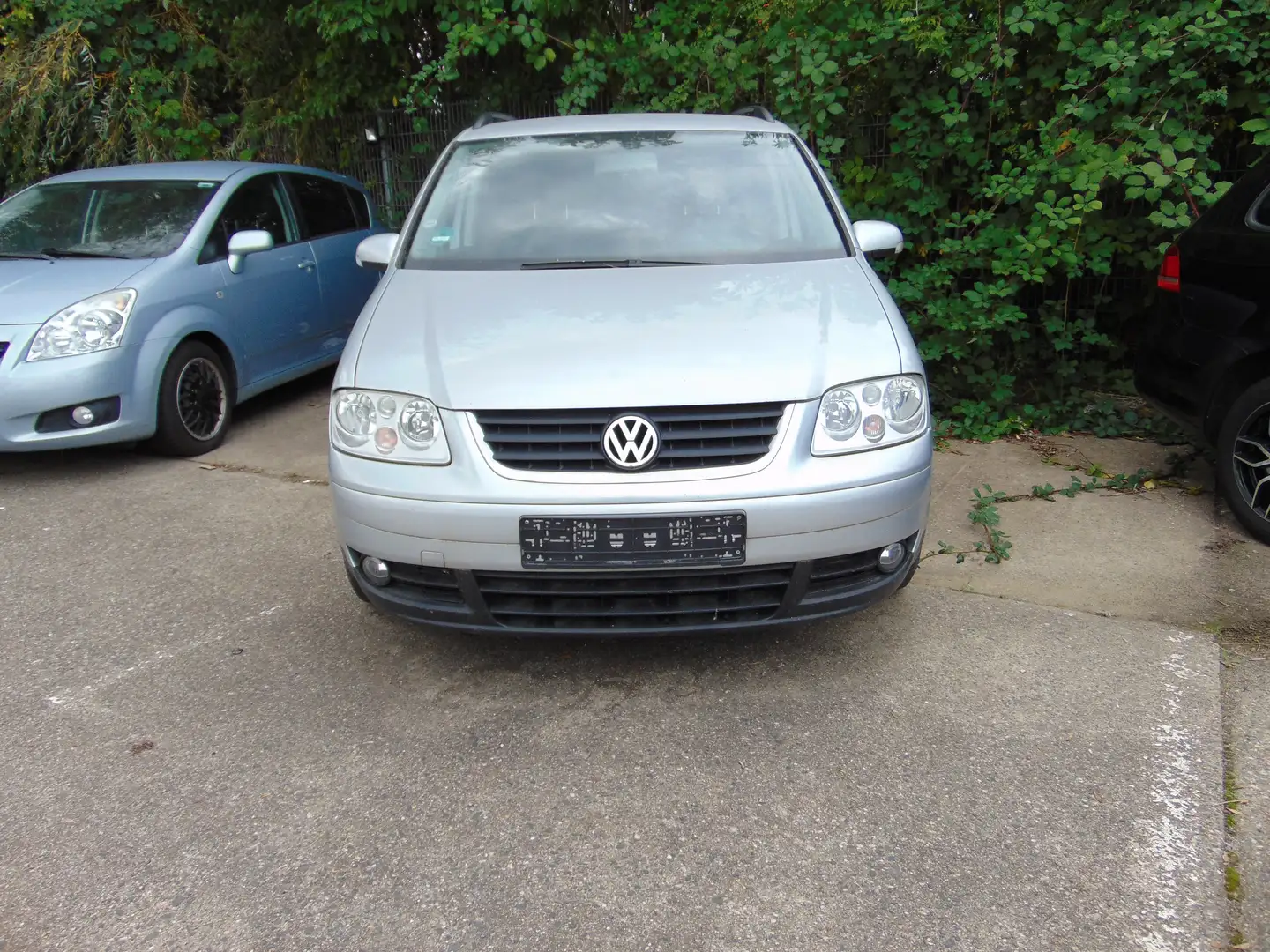 Volkswagen Touran 2.0 TDI Trendline/ Klimaautomatik/ 7 Sitzer/ Argent - 2