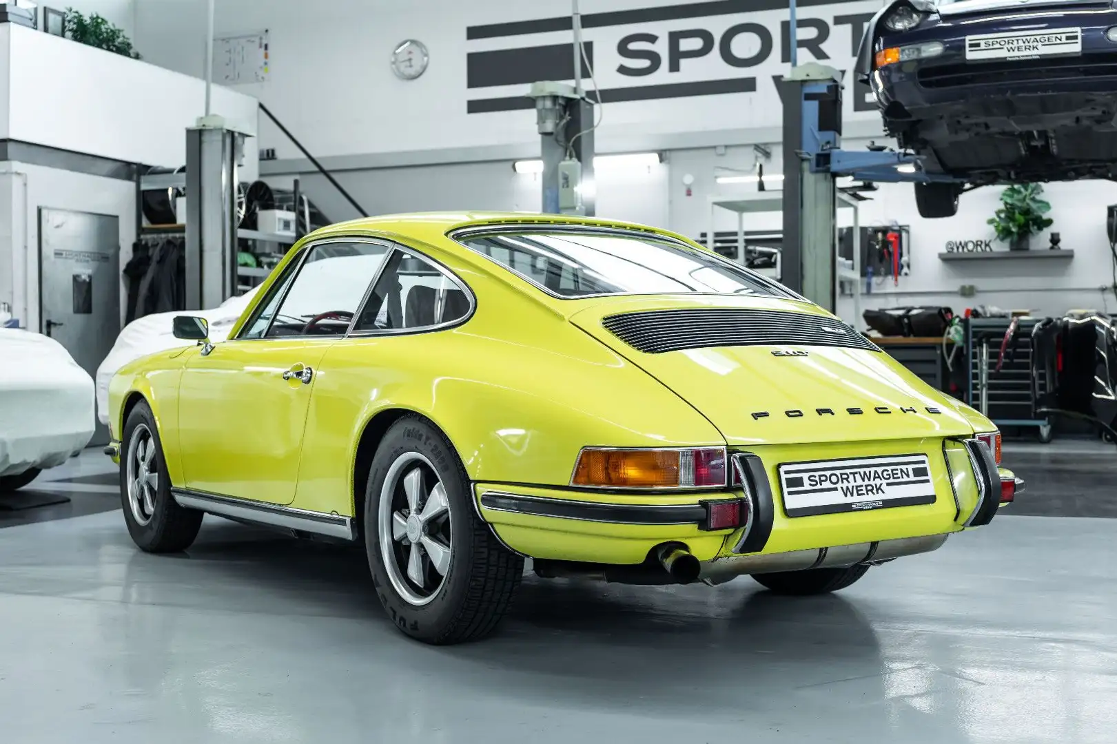 Porsche 911 T 2,4 Ölklappe I Matching No. & Color Jaune - 2