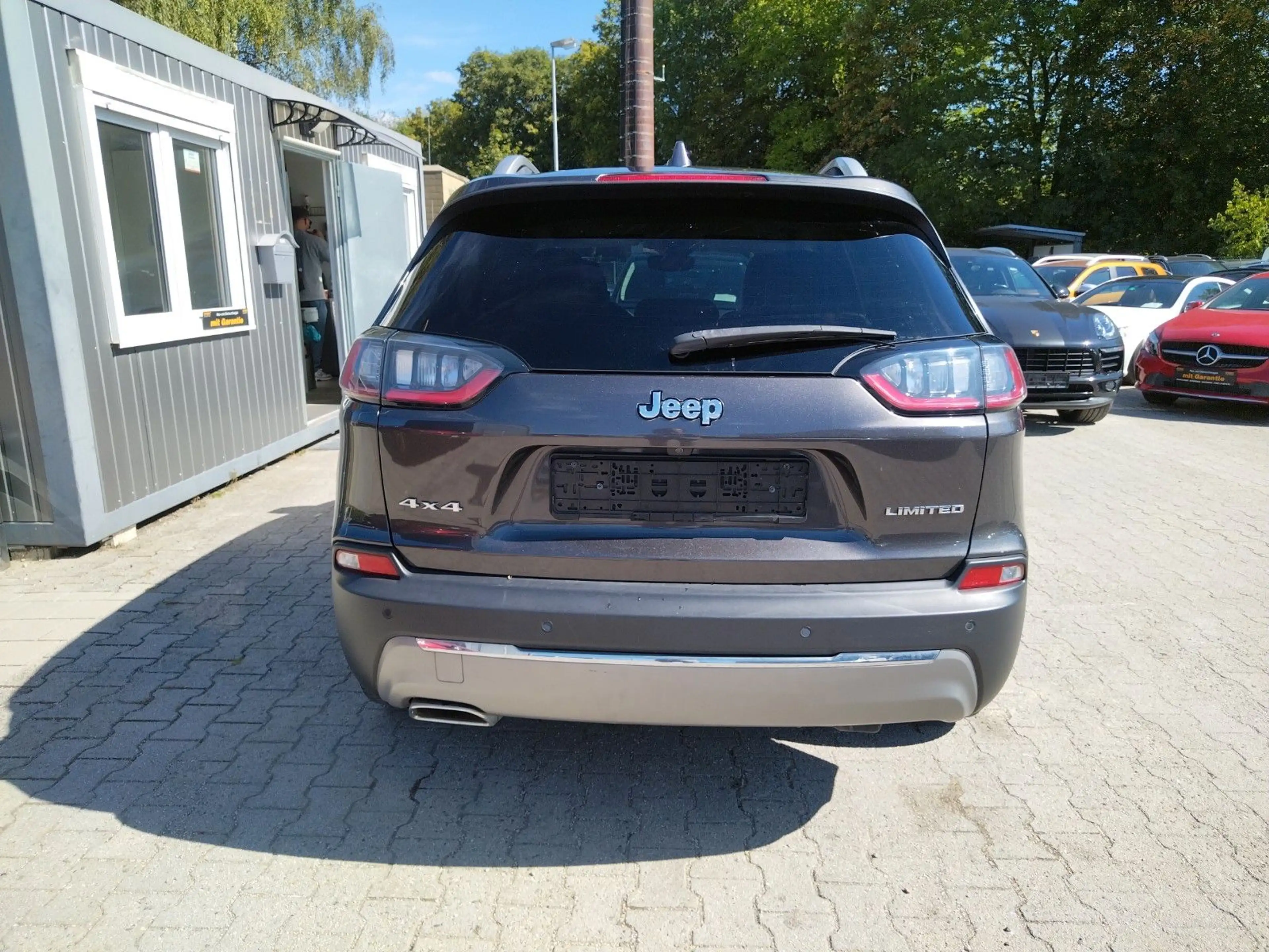 Jeep Cherokee Limited 4WD+LEDER+NAVI+CAM+ACC+SHZ+PDC — photo 5