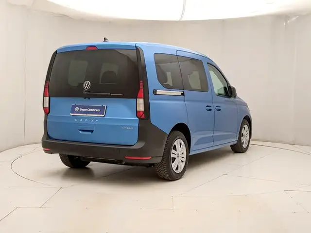 Volkswagen Caddy view 4
