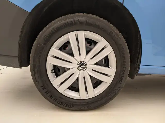 Volkswagen Caddy view 8